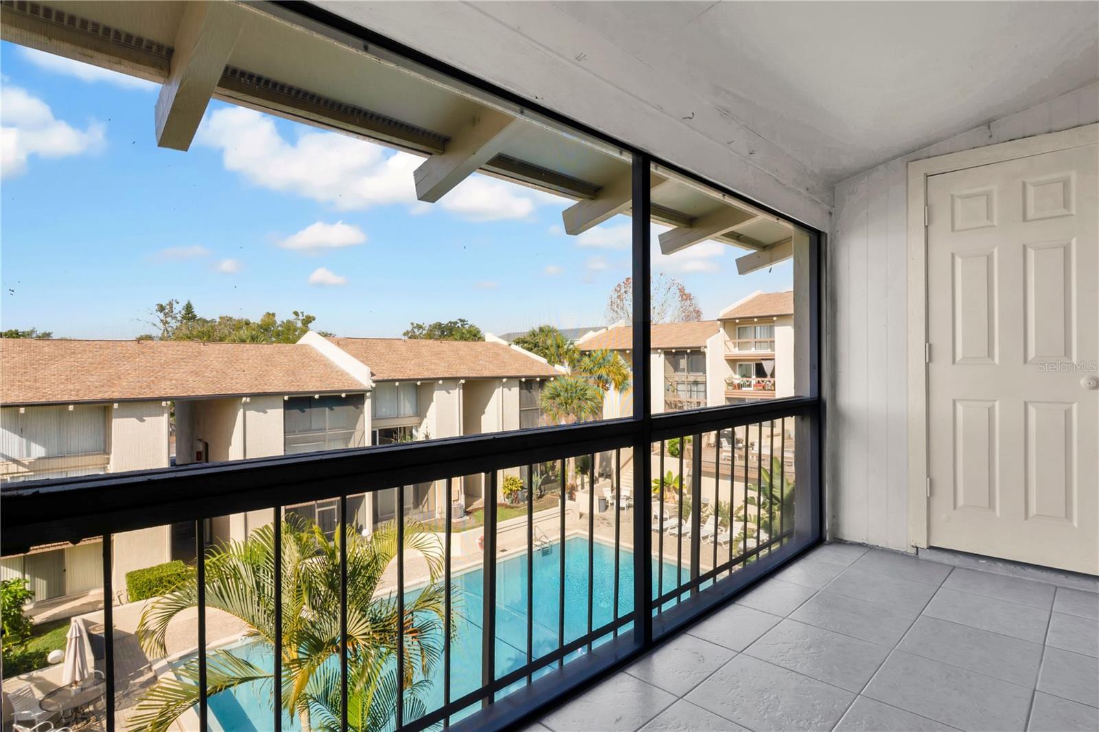 Image 17 of 32 For 568 Orange Drive 50