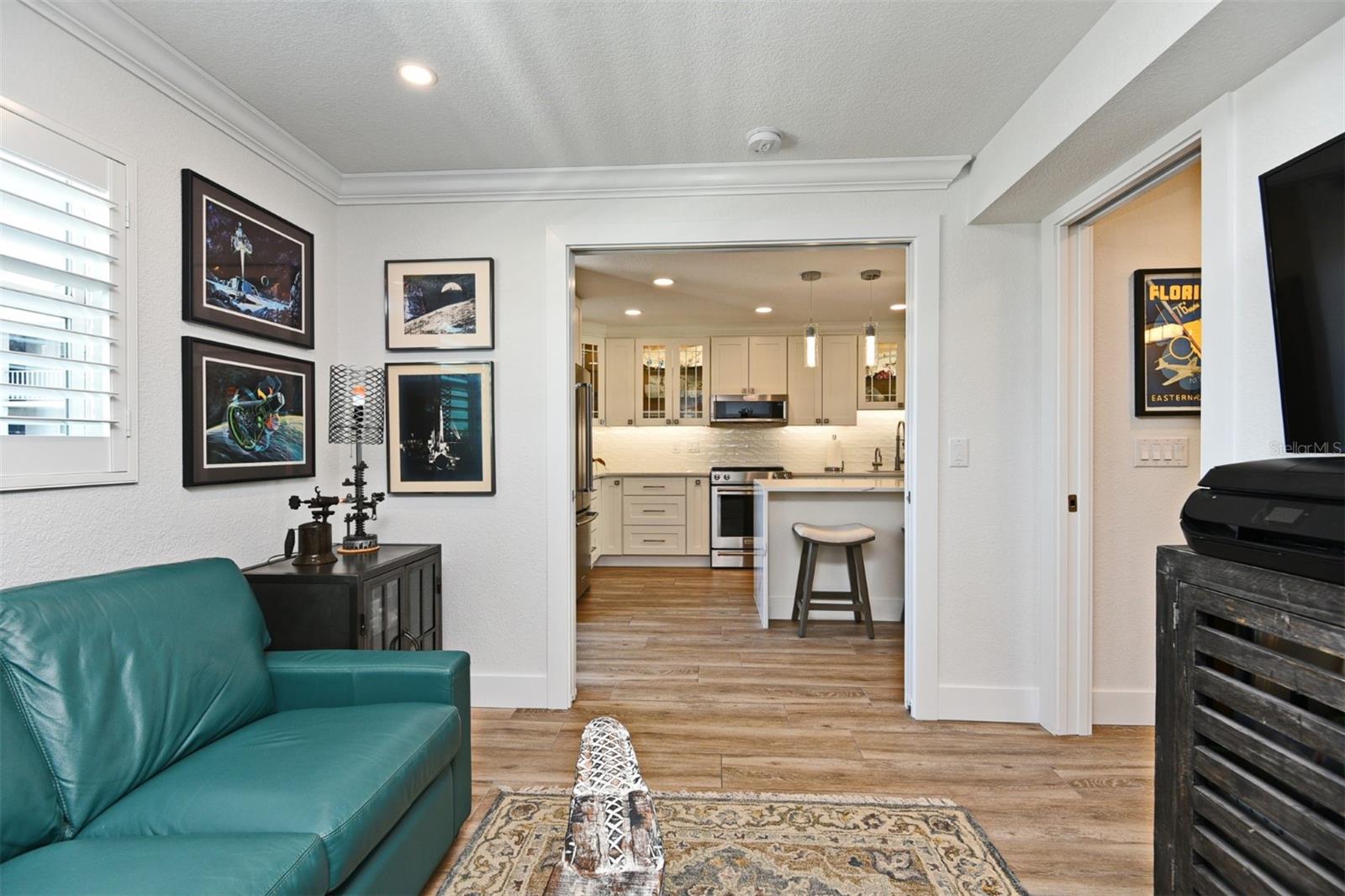 Image 26 of 55 For 101 Riverside Drive 7070