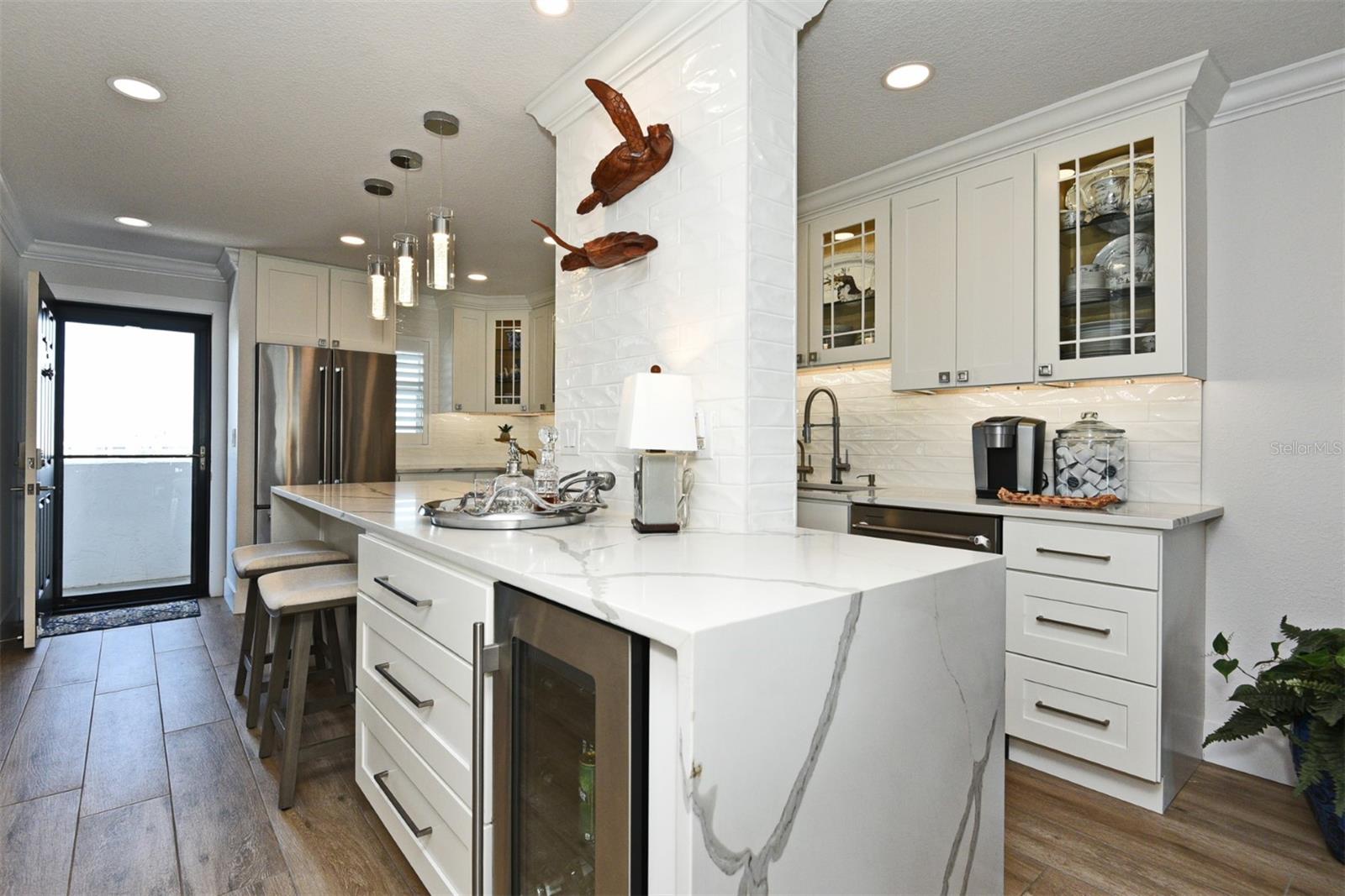 Image 33 of 55 For 101 Riverside Drive 7070