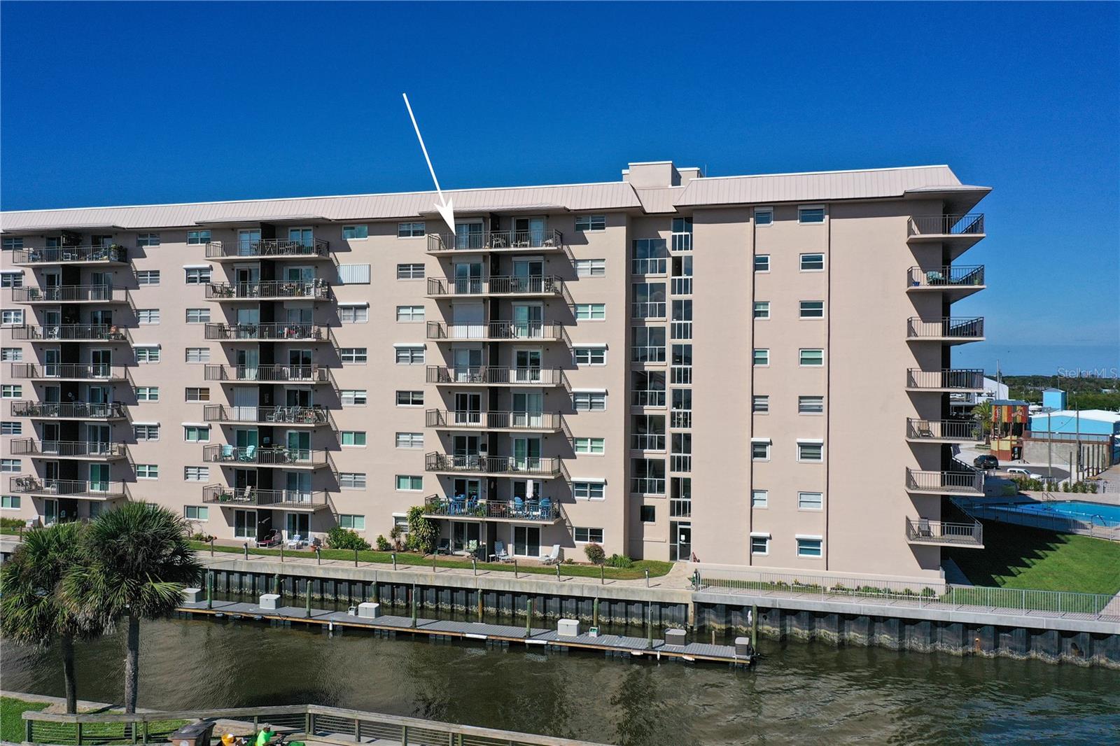 Image 42 of 55 For 101 Riverside Drive 7070