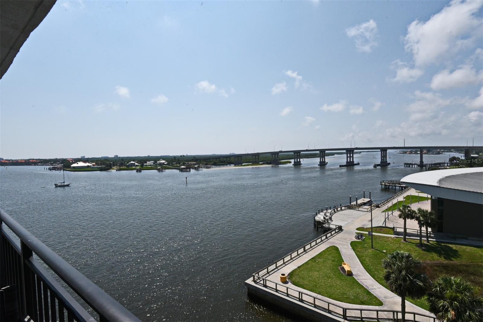 Image 49 of 55 For 101 Riverside Drive 7070