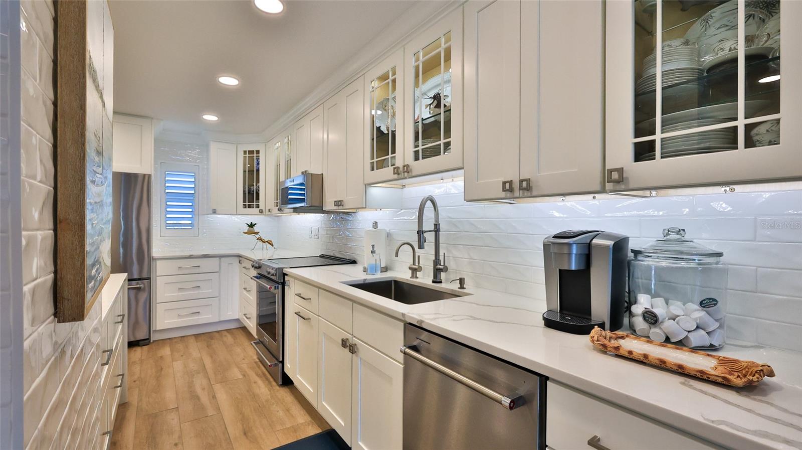 Image 5 of 55 For 101 Riverside Drive 7070