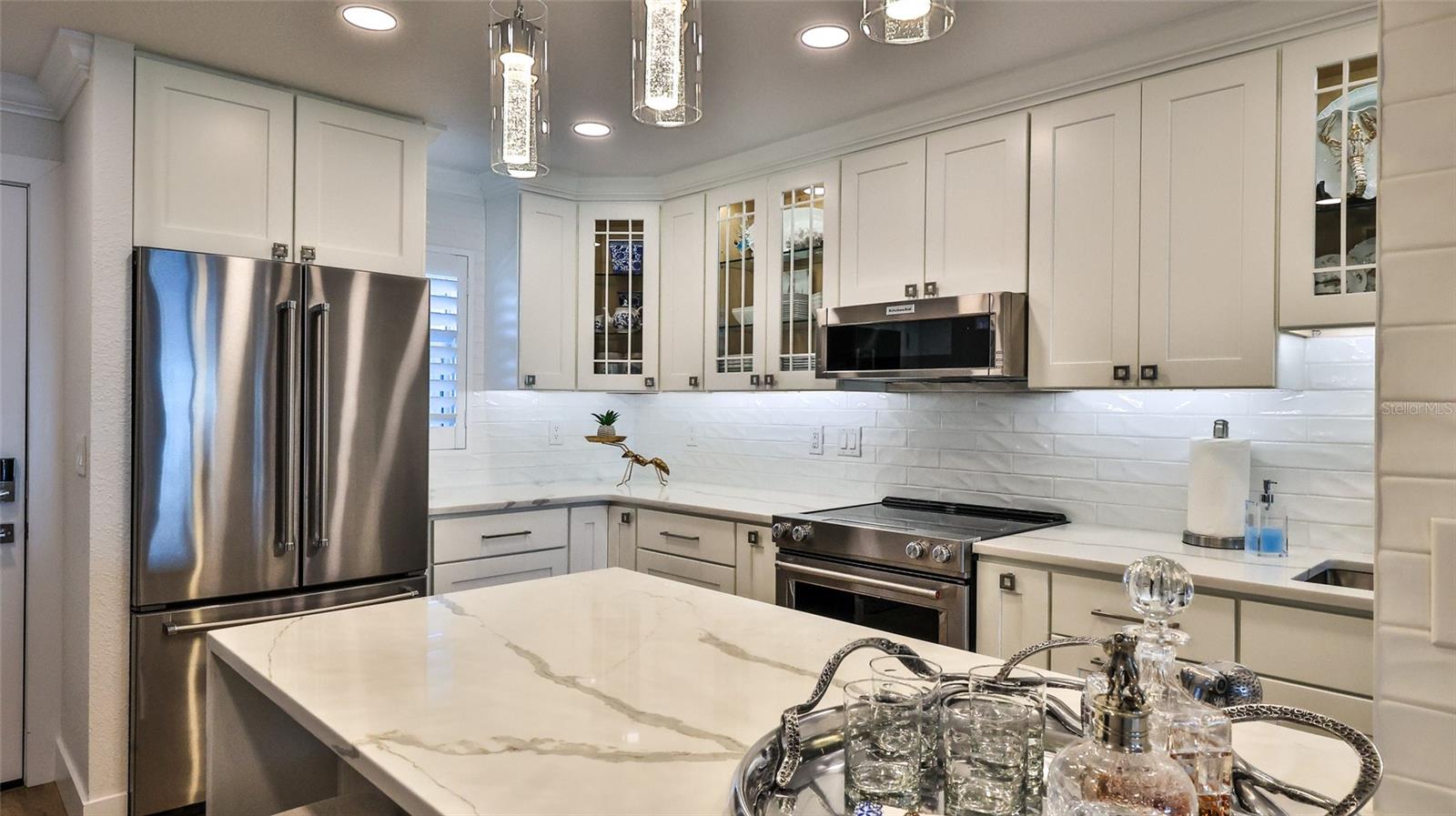 Image 7 of 55 For 101 Riverside Drive 7070