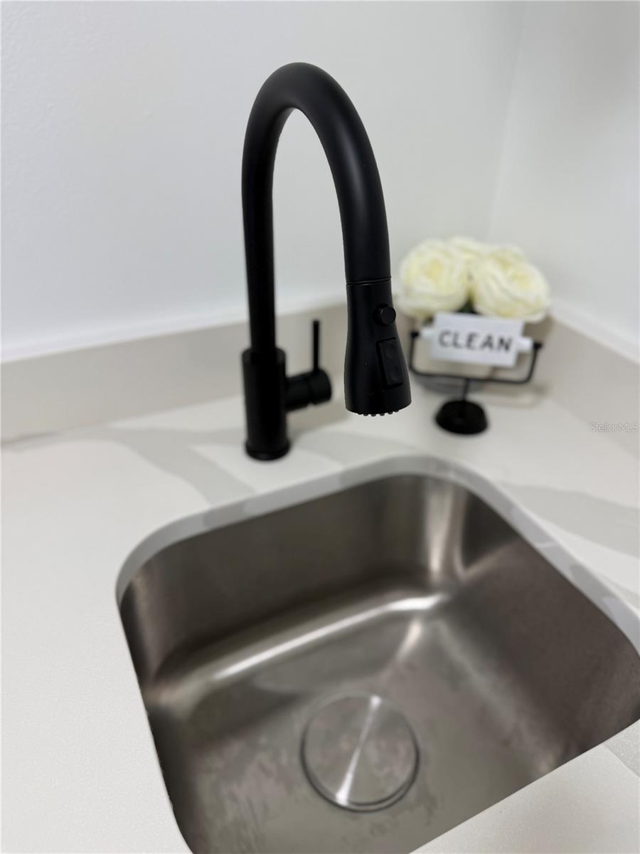 Image 19 of 30 For 2809 Gulf Winds Court