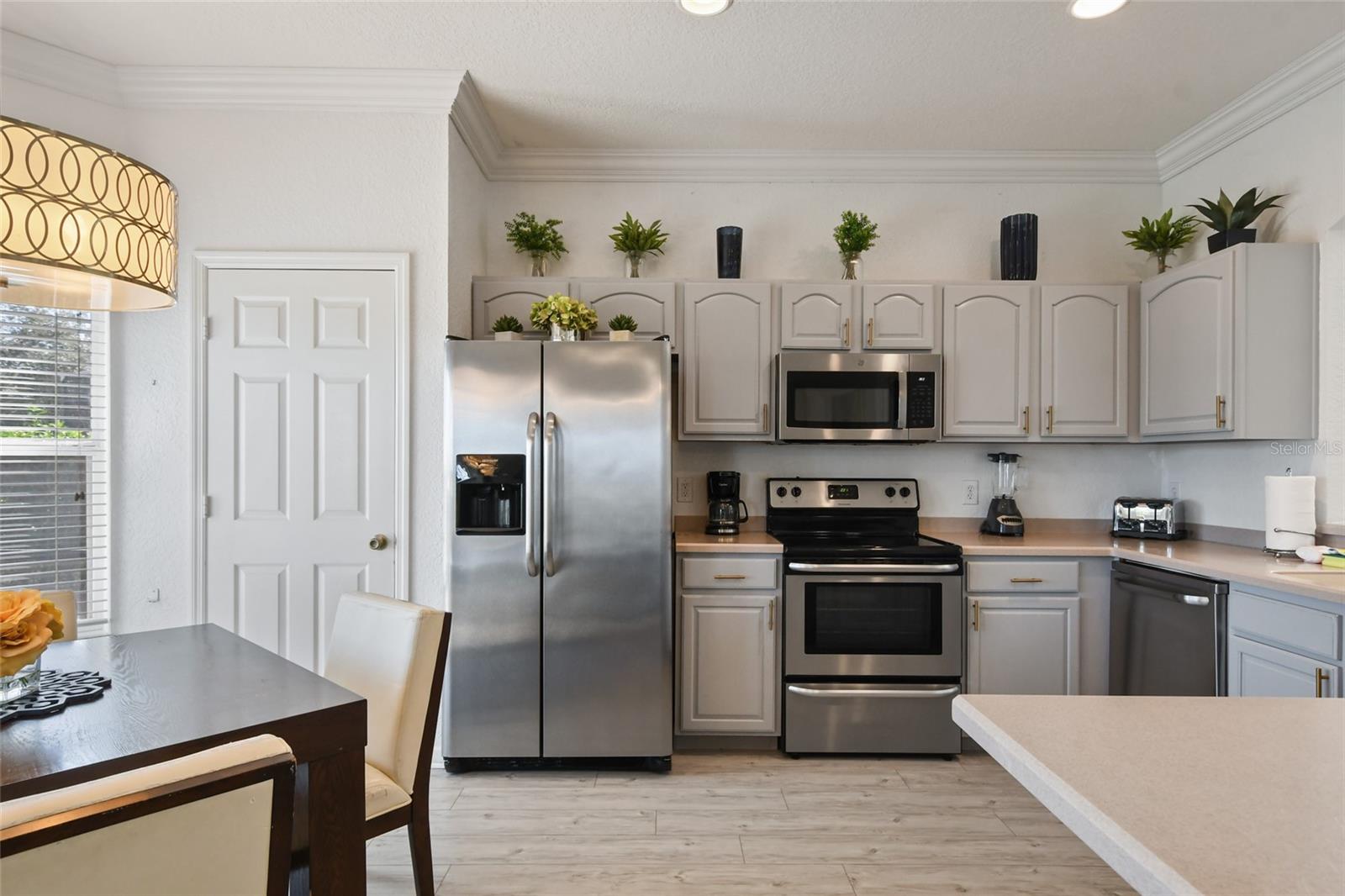 Image 22 of 56 For 7793 Basnett Circle