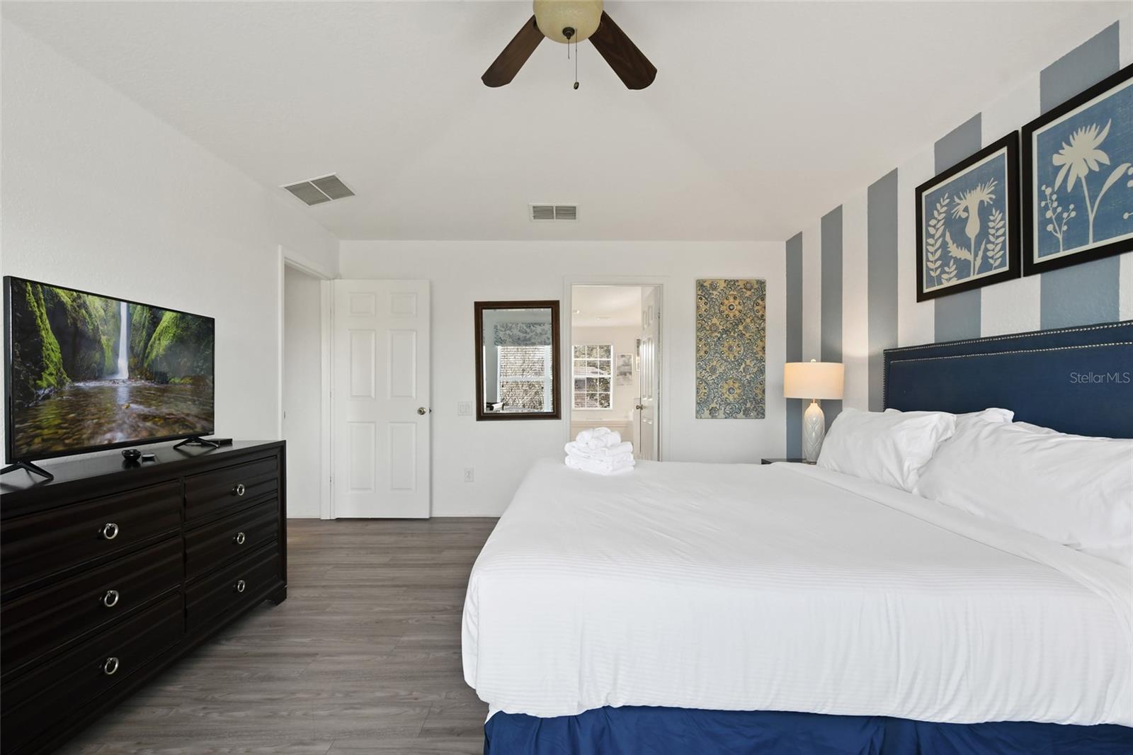 Image 37 of 56 For 7793 Basnett Circle