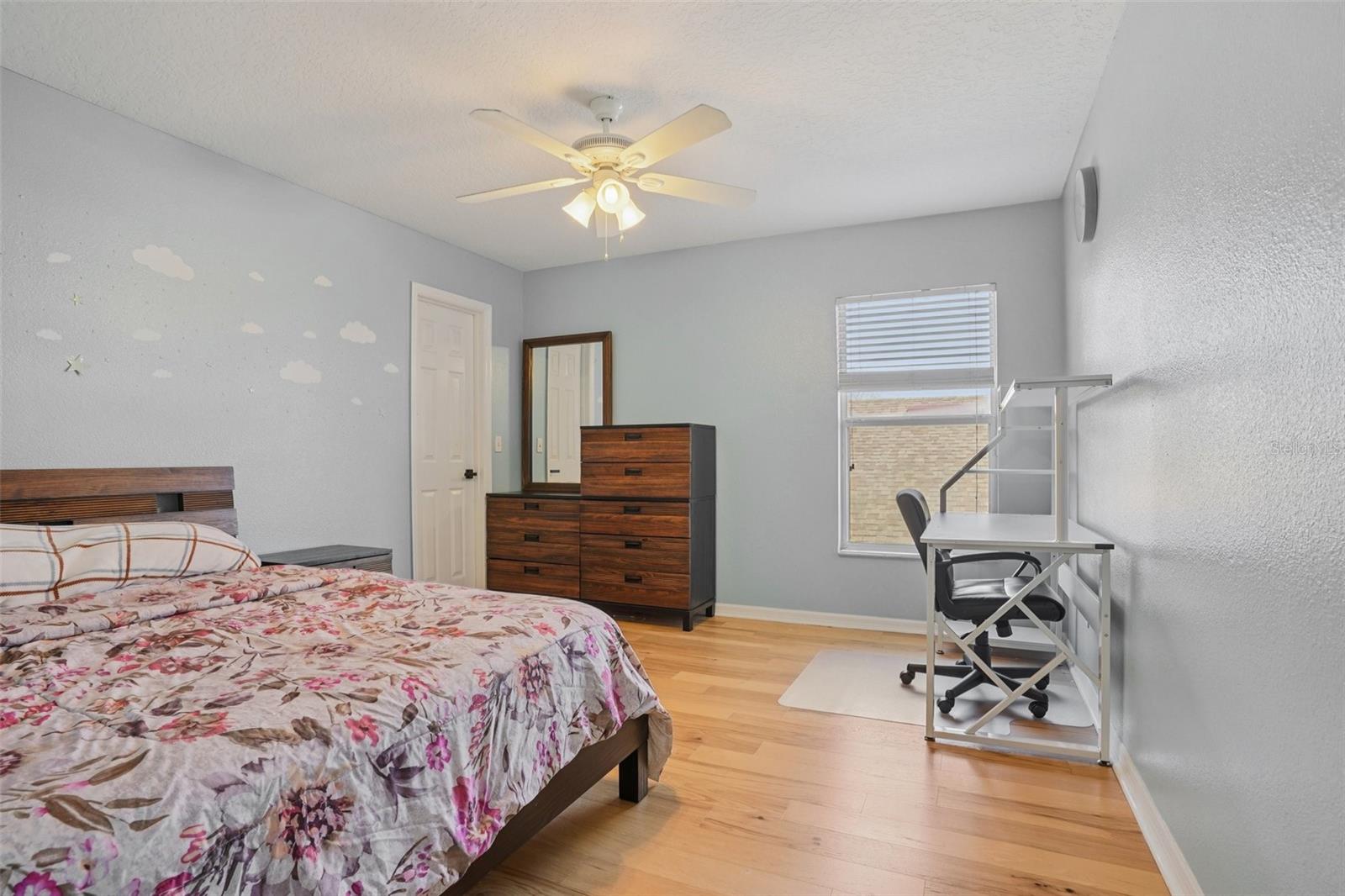 Image 17 of 32 For 739 Sterling Spring Road