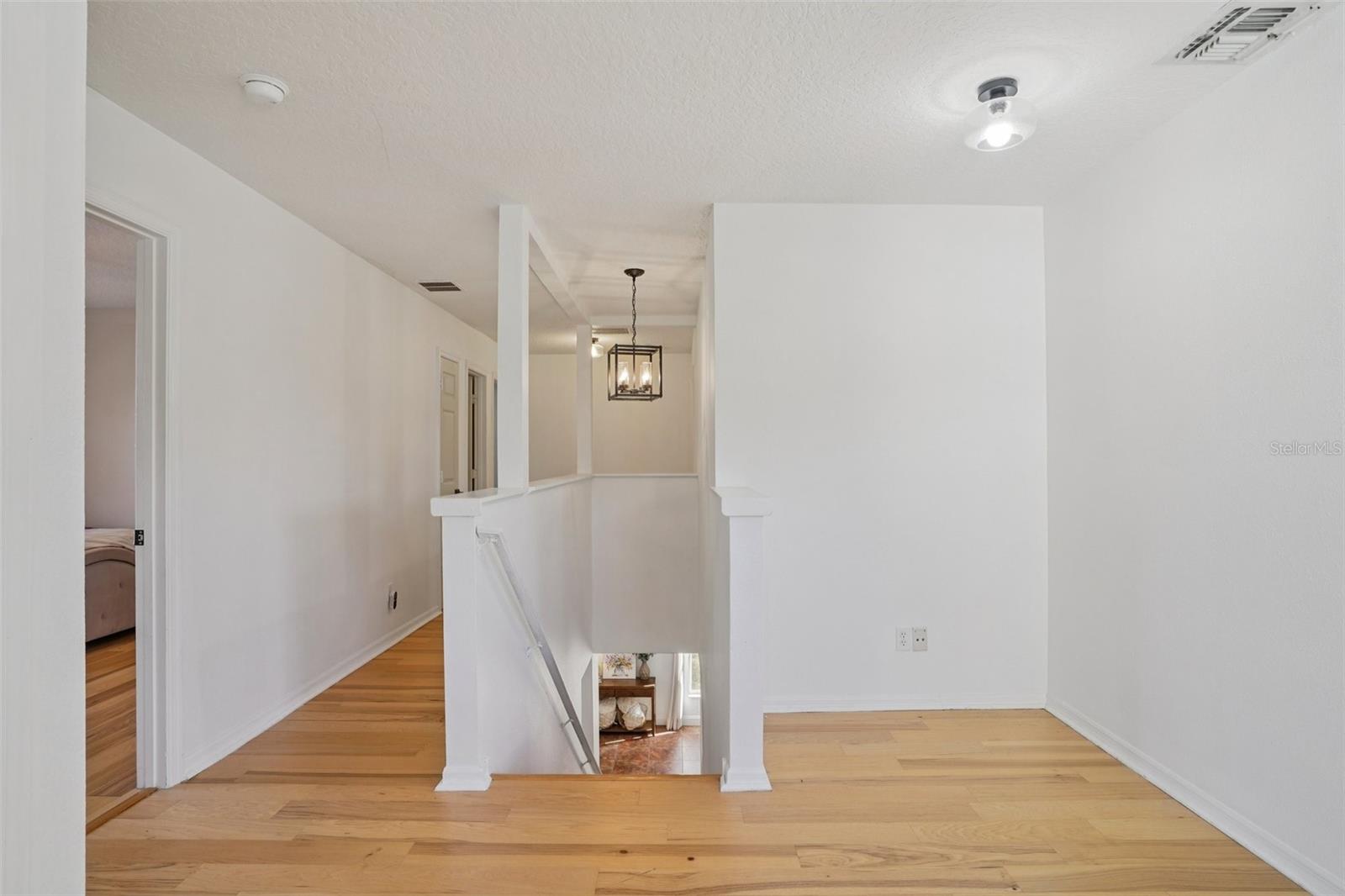 Image 19 of 32 For 739 Sterling Spring Road