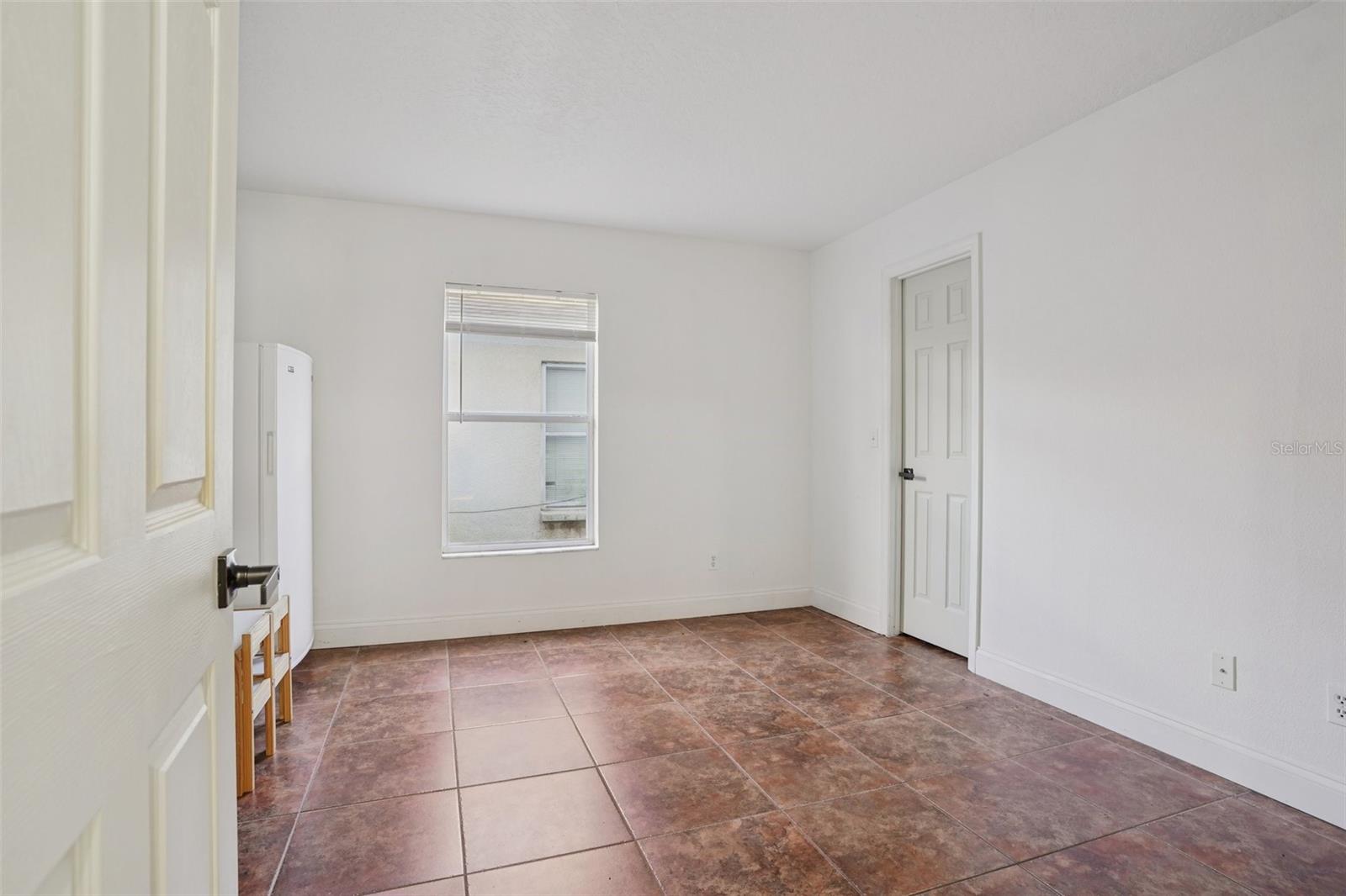 Image 20 of 32 For 739 Sterling Spring Road