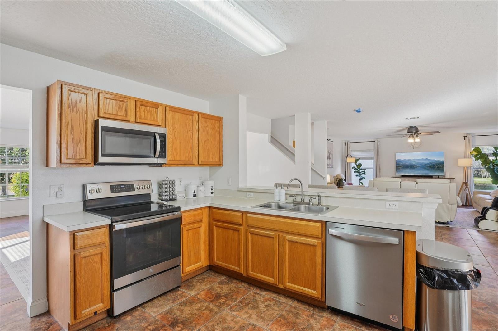 Image 6 of 32 For 739 Sterling Spring Road