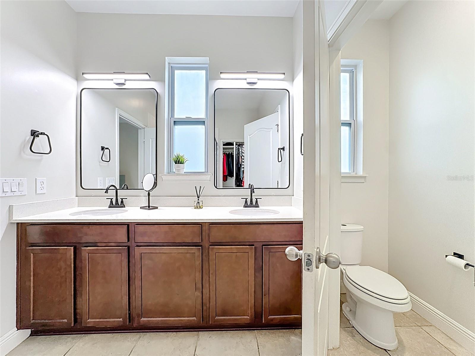 Image 40 of 58 For 11578 Ashlin Park Boulevard