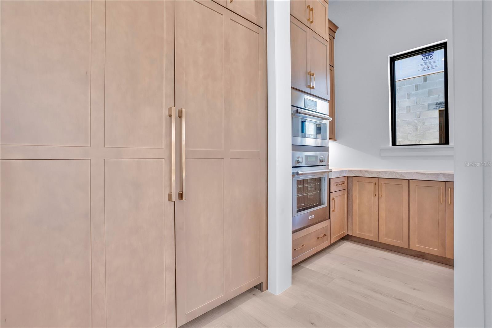 Image 17 of 63 For 9126 Sheen Sound Street