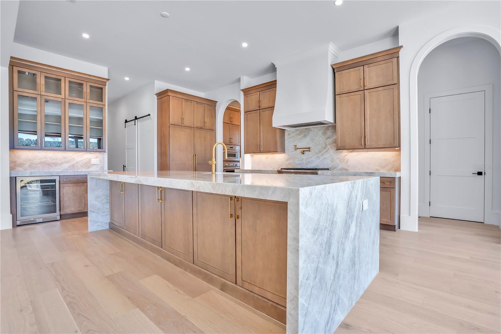 Image 19 of 63 For 9126 Sheen Sound Street