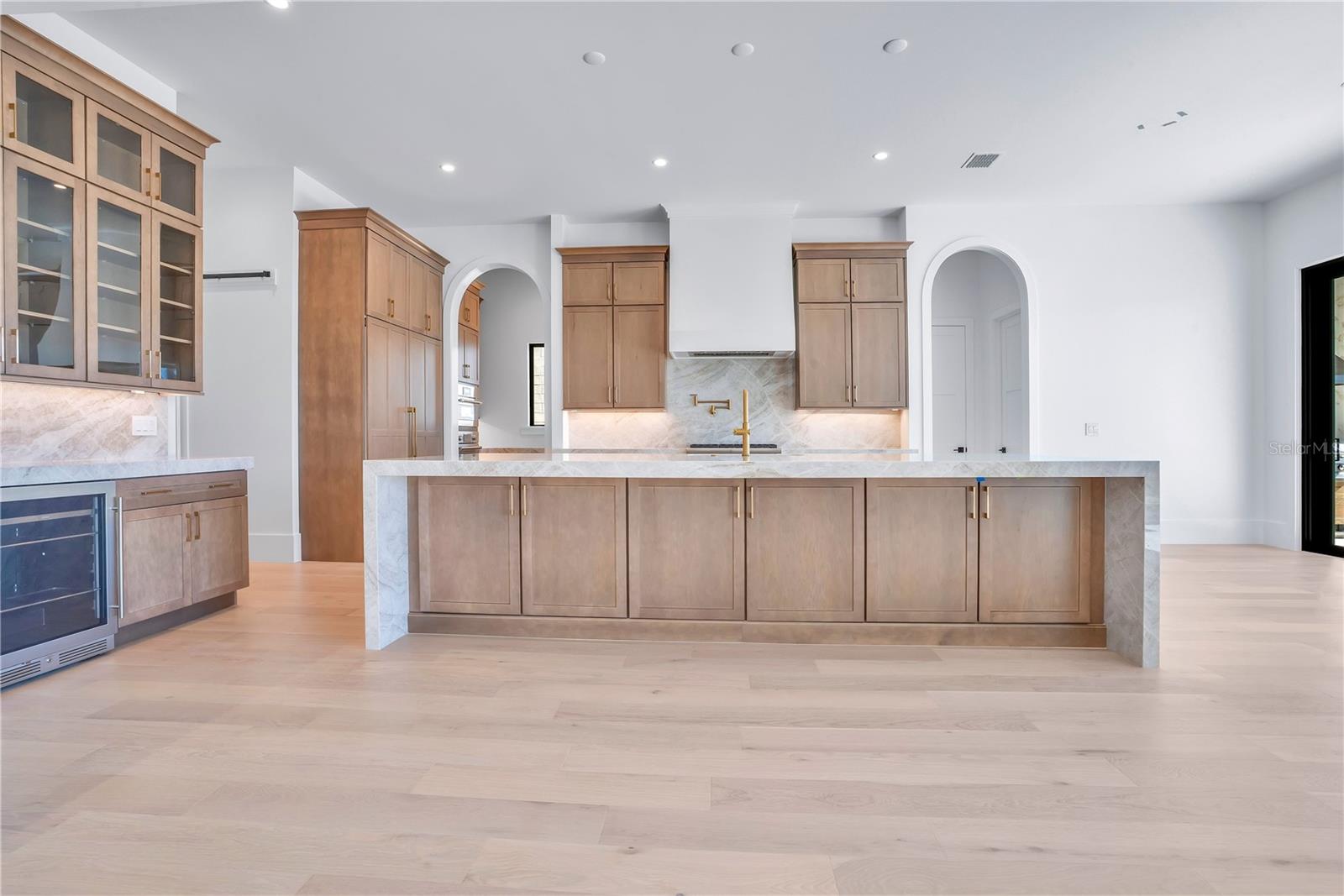 Image 20 of 63 For 9126 Sheen Sound Street