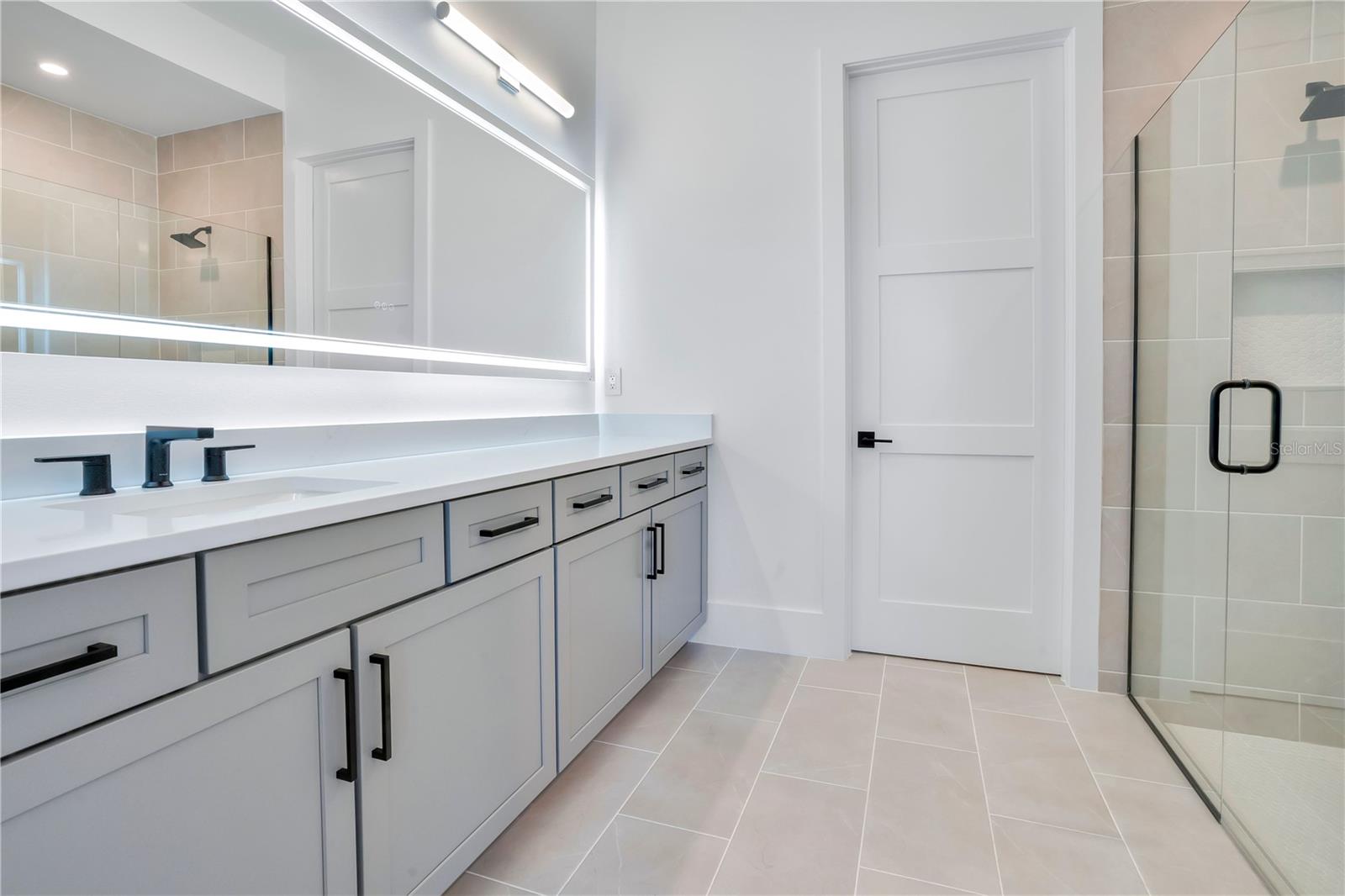 Image 53 of 63 For 9126 Sheen Sound Street