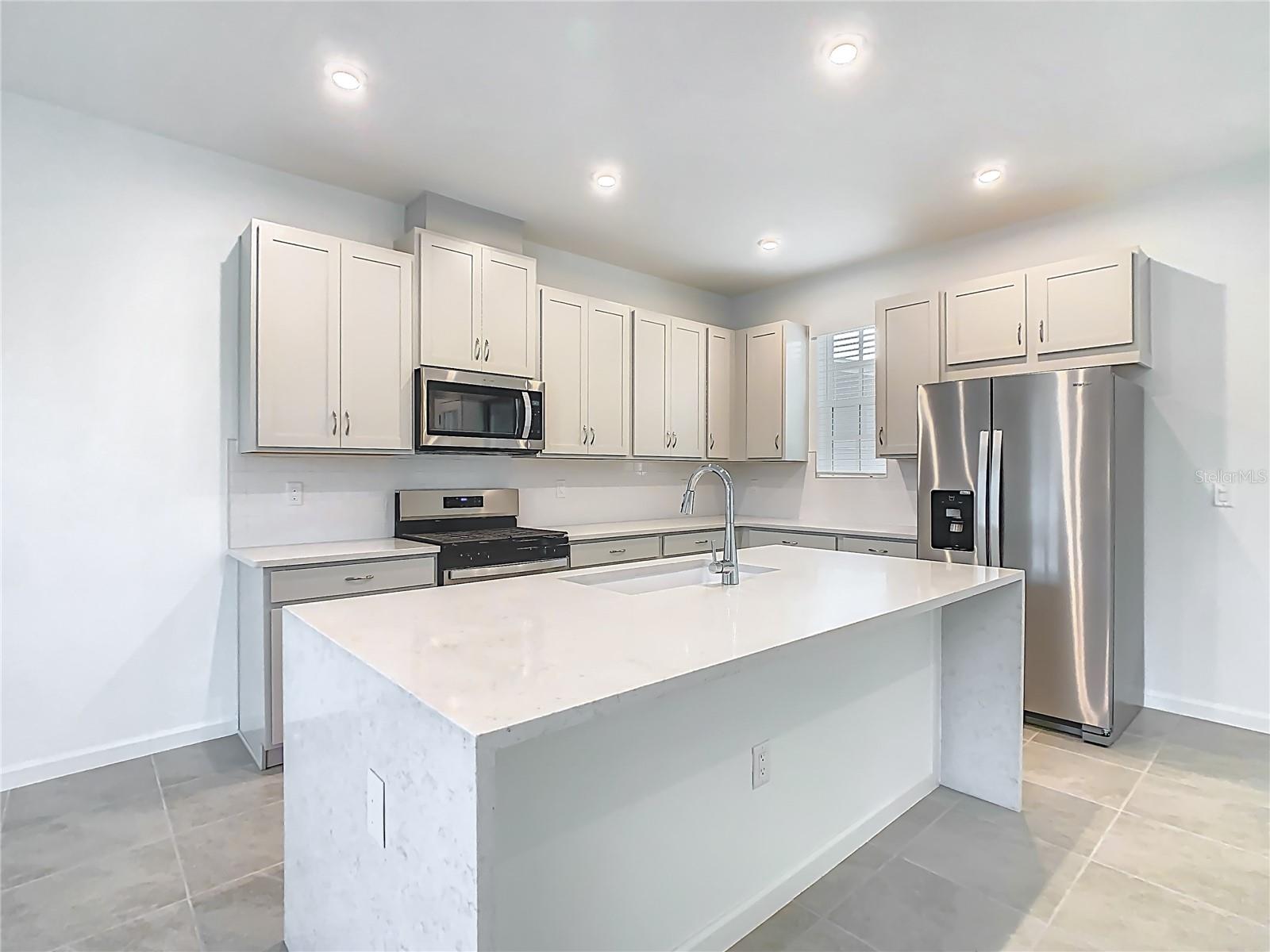 Image 10 of 49 For 2414 Celebration Boulevard