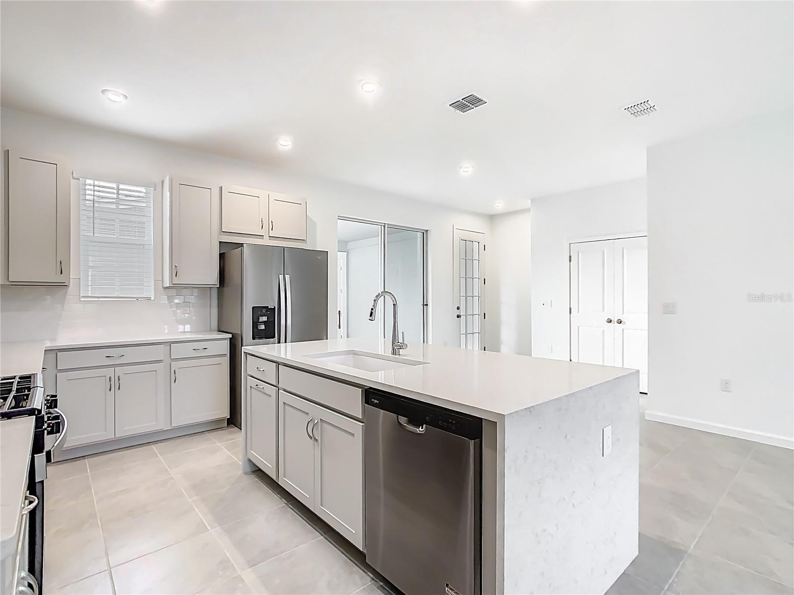 Image 11 of 49 For 2414 Celebration Boulevard