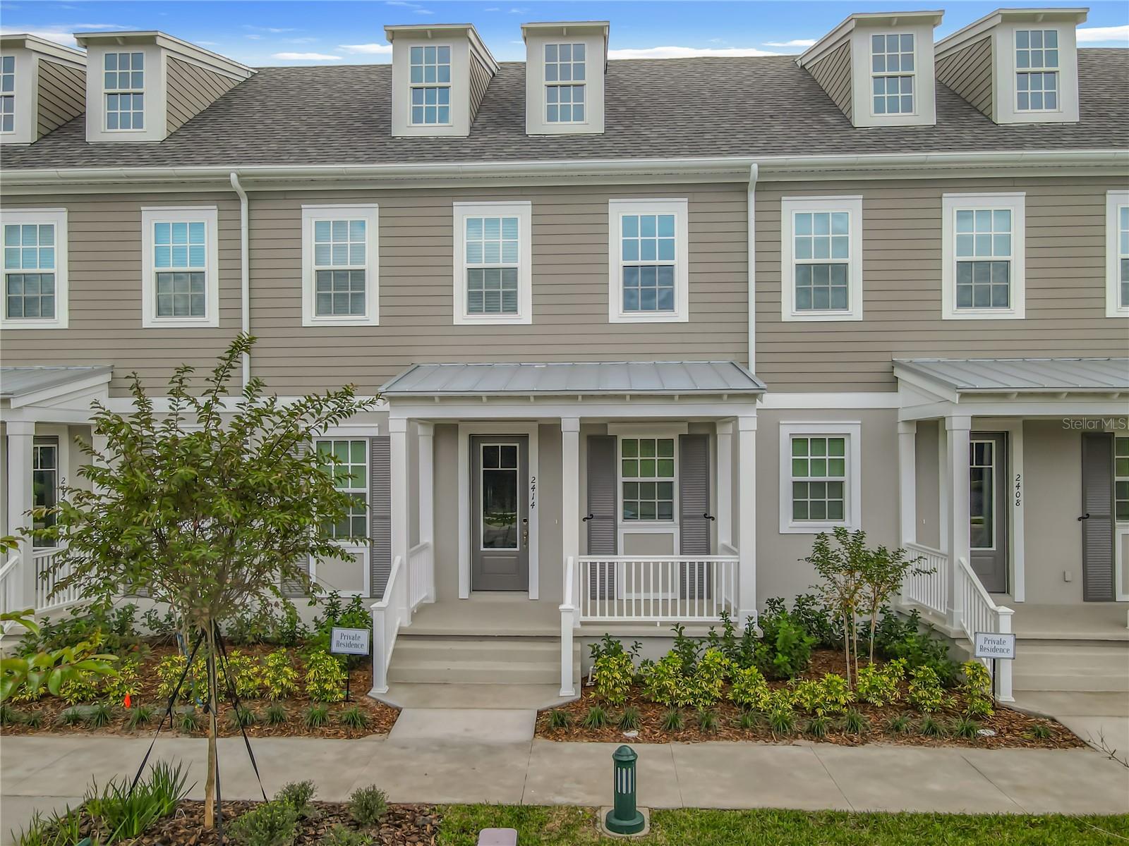 Image 4 of 49 For 2414 Celebration Boulevard