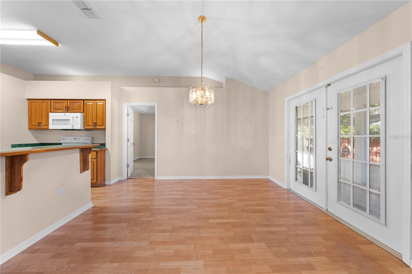 Image 13 of 54 For 1902 Ashley Oaks Court