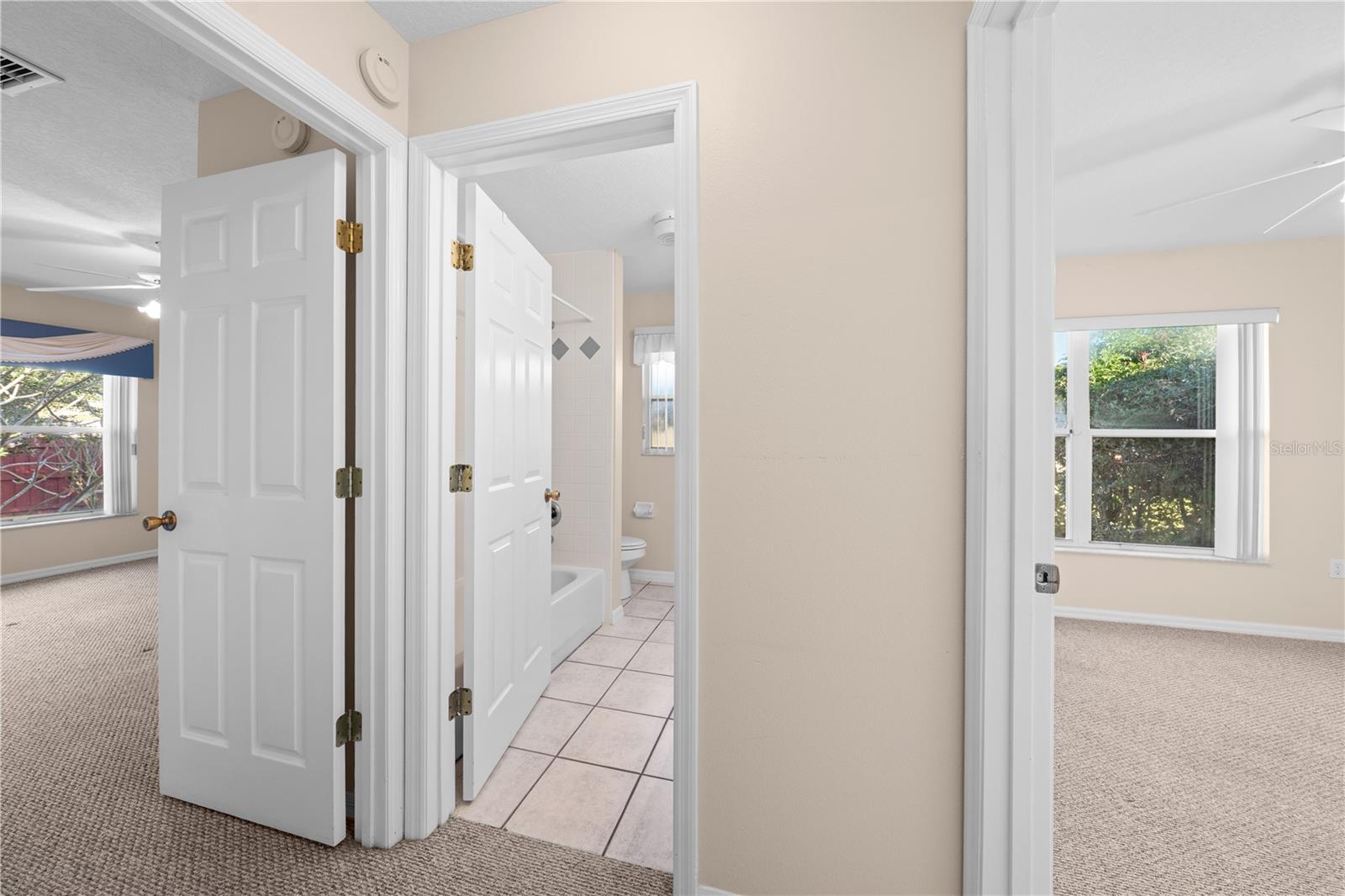 Image 32 of 54 For 1902 Ashley Oaks Court