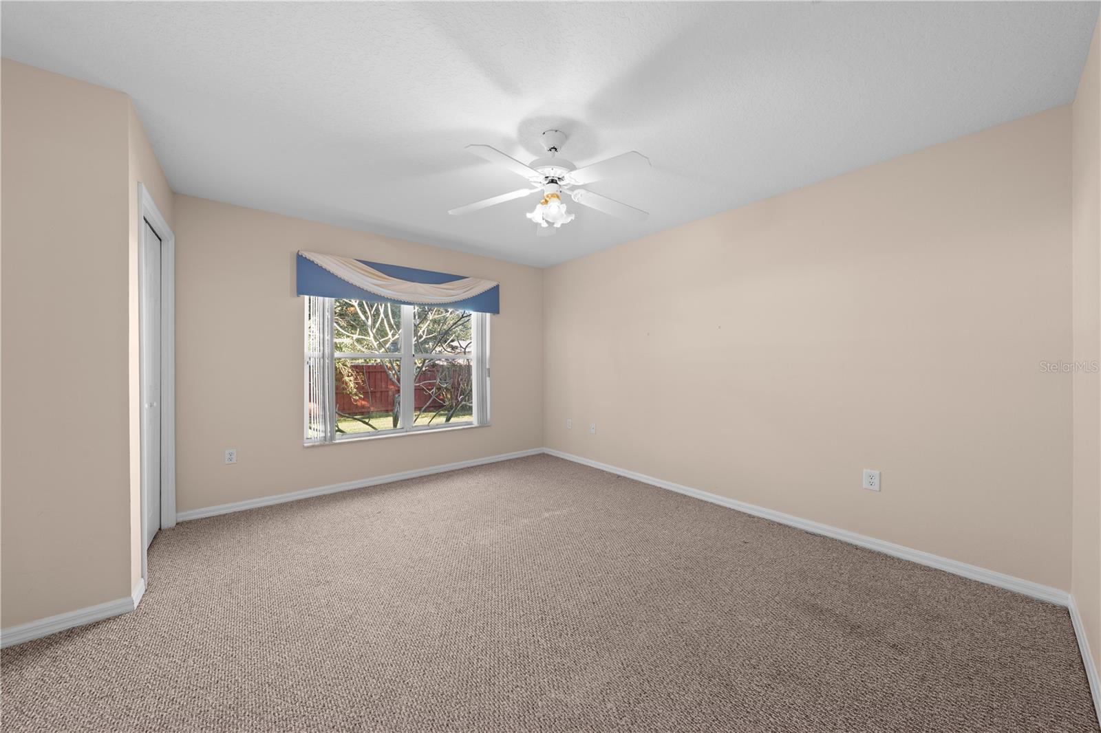 Image 36 of 54 For 1902 Ashley Oaks Court