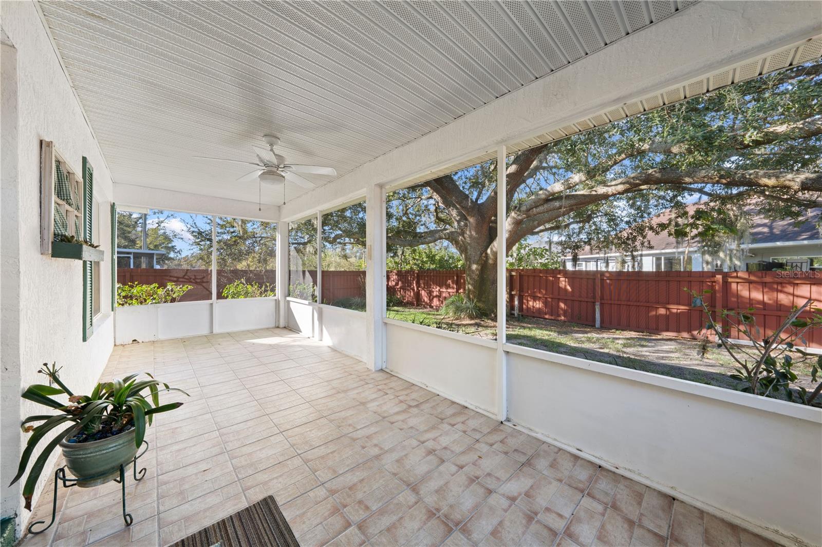 Image 40 of 54 For 1902 Ashley Oaks Court