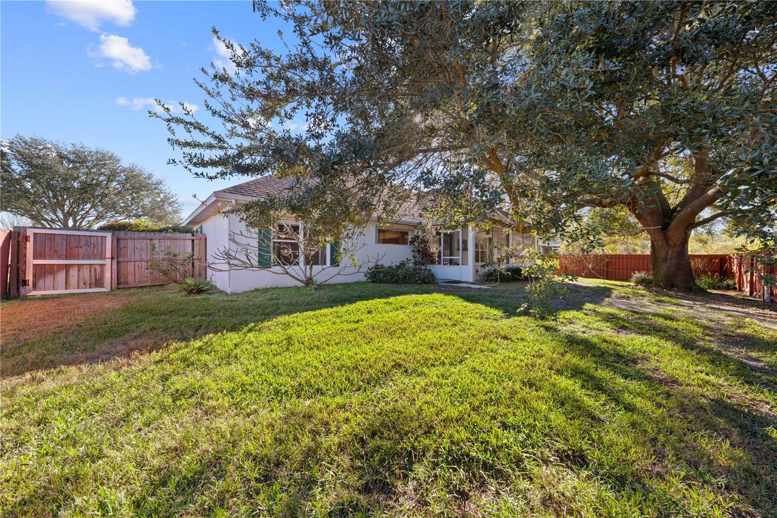 Image 43 of 54 For 1902 Ashley Oaks Court