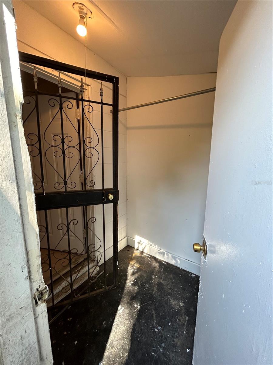 Image 8 of 8 For 4632 Ken Knight Drive N