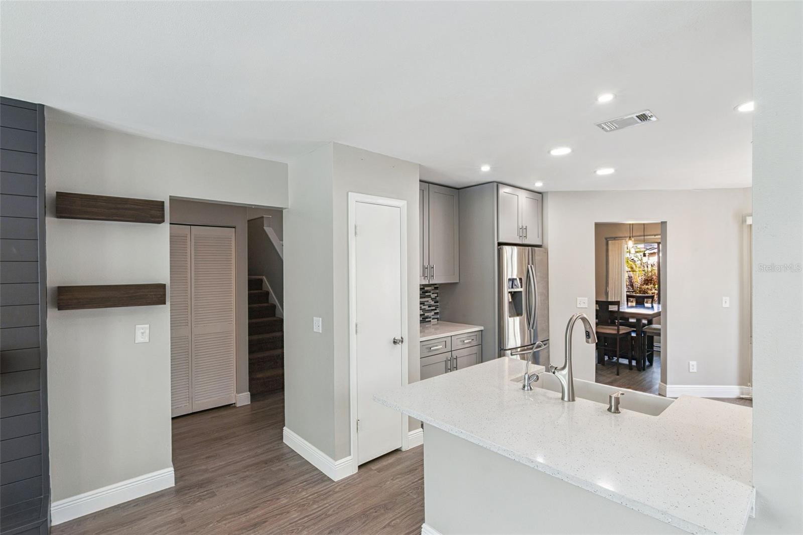 Image 17 of 55 For 154 Chicago Woods Circle