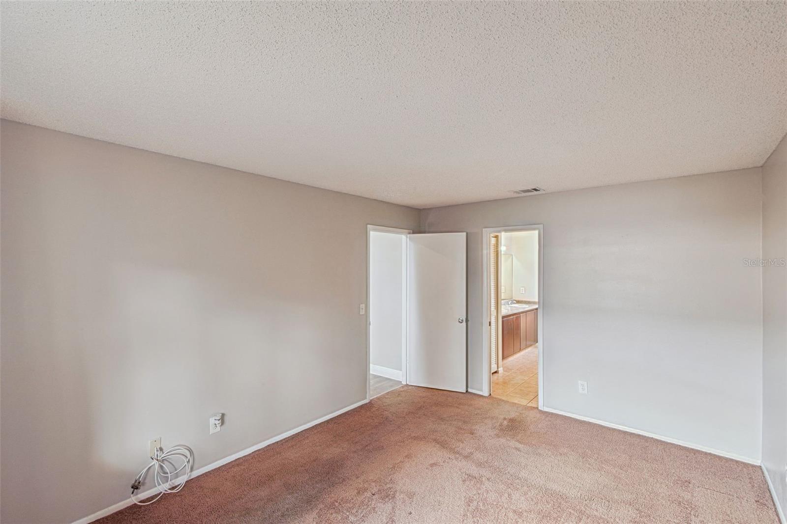 Image 28 of 55 For 154 Chicago Woods Circle