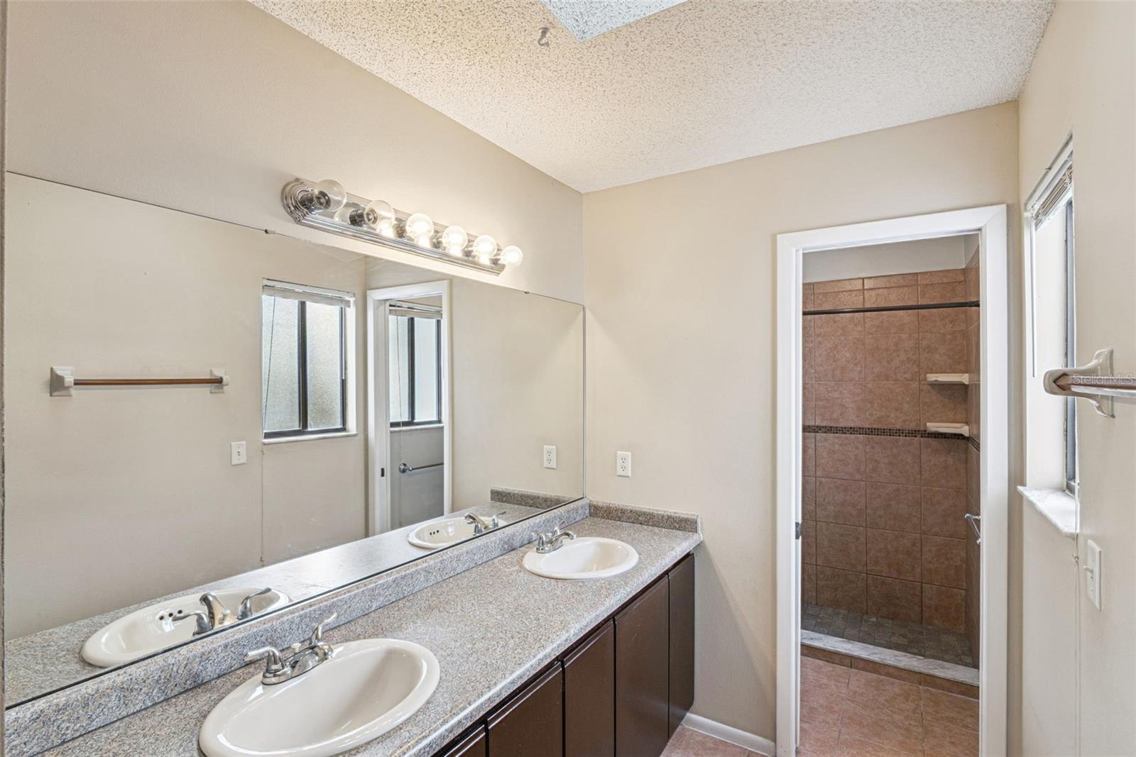 Image 34 of 55 For 154 Chicago Woods Circle