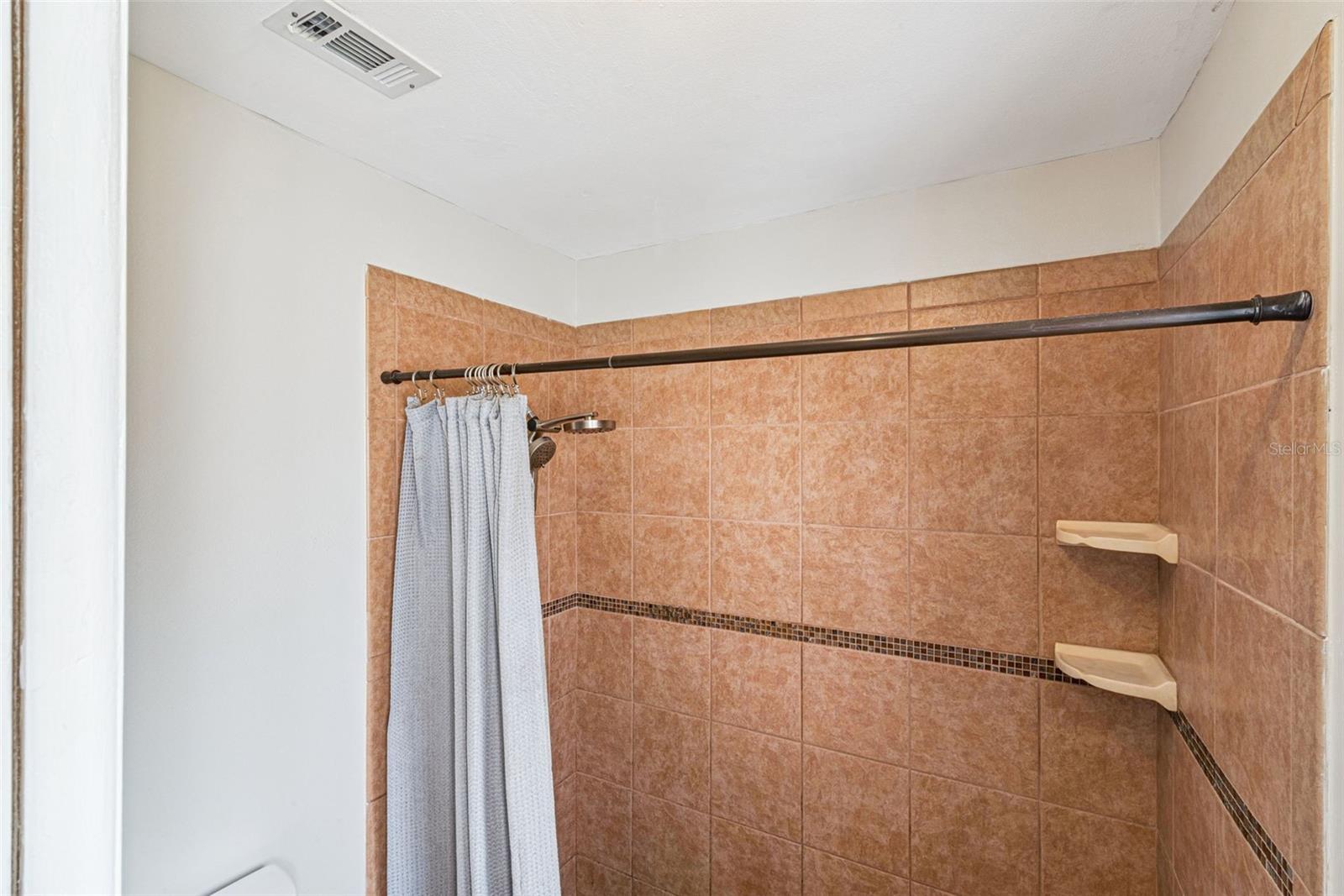 Image 36 of 55 For 154 Chicago Woods Circle