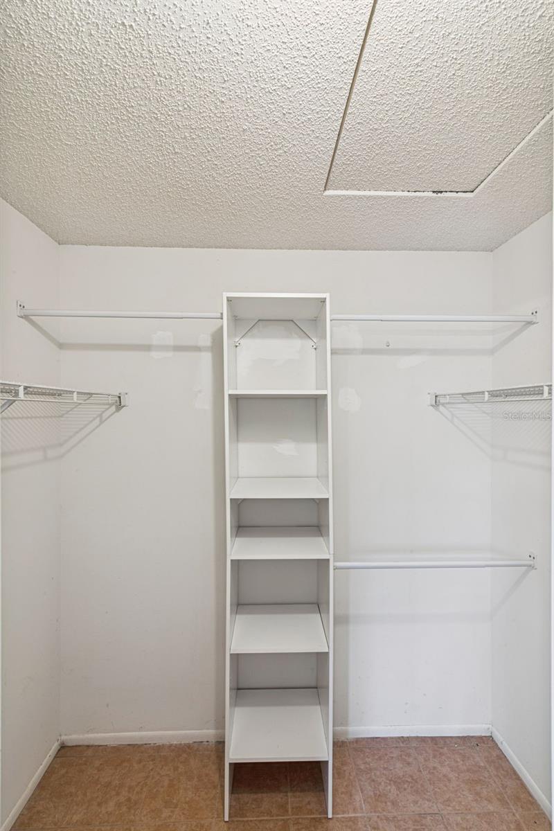 Image 38 of 55 For 154 Chicago Woods Circle