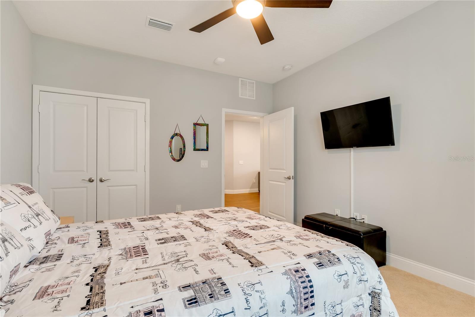 Image 21 of 39 For 7517 Laureate Boulevard 4206