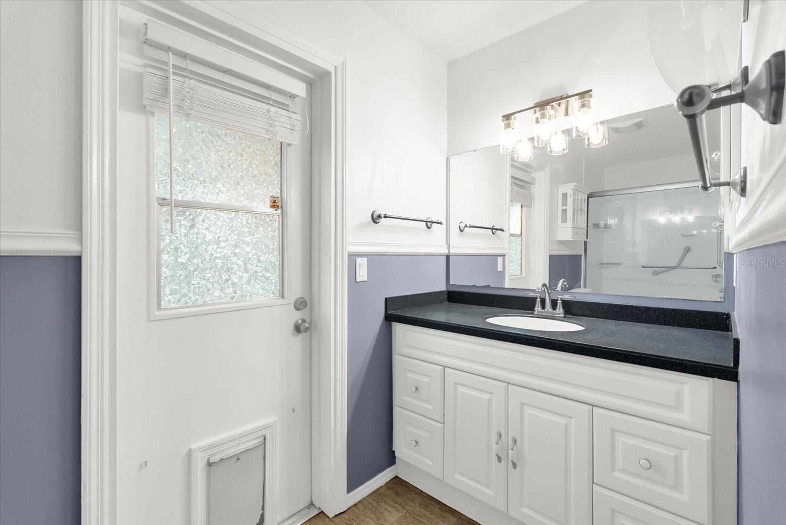 Image 10 of 24 For 6419 Hidden Dale Avenue