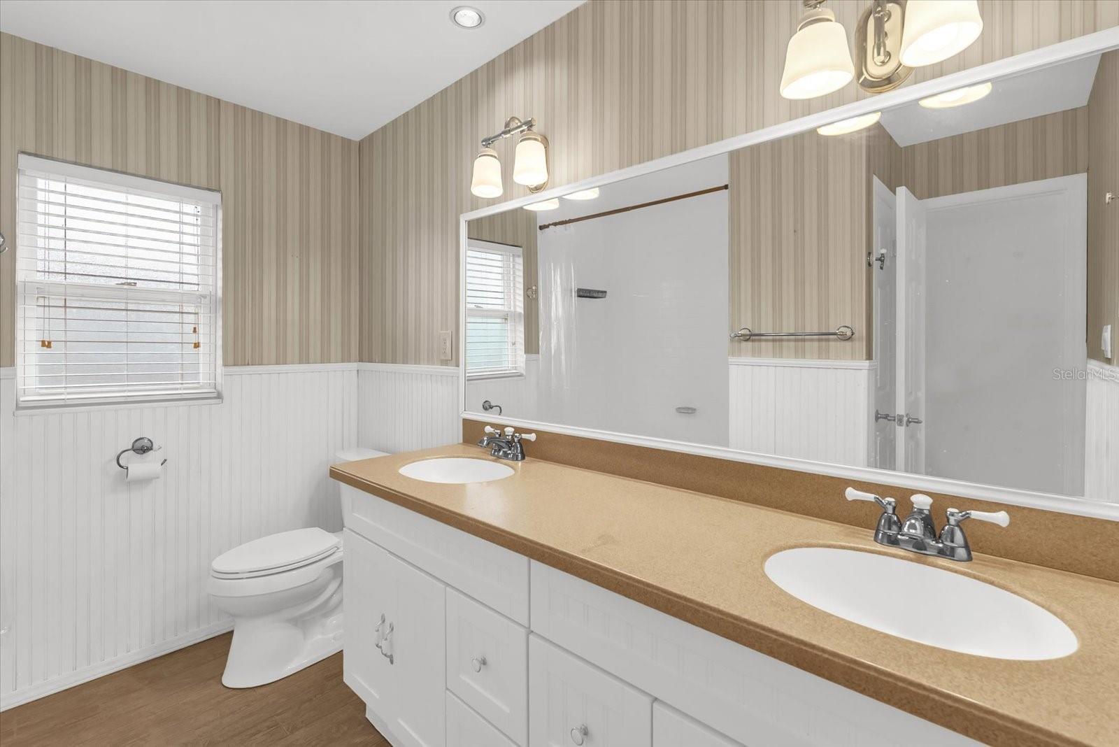 Image 13 of 24 For 6419 Hidden Dale Avenue