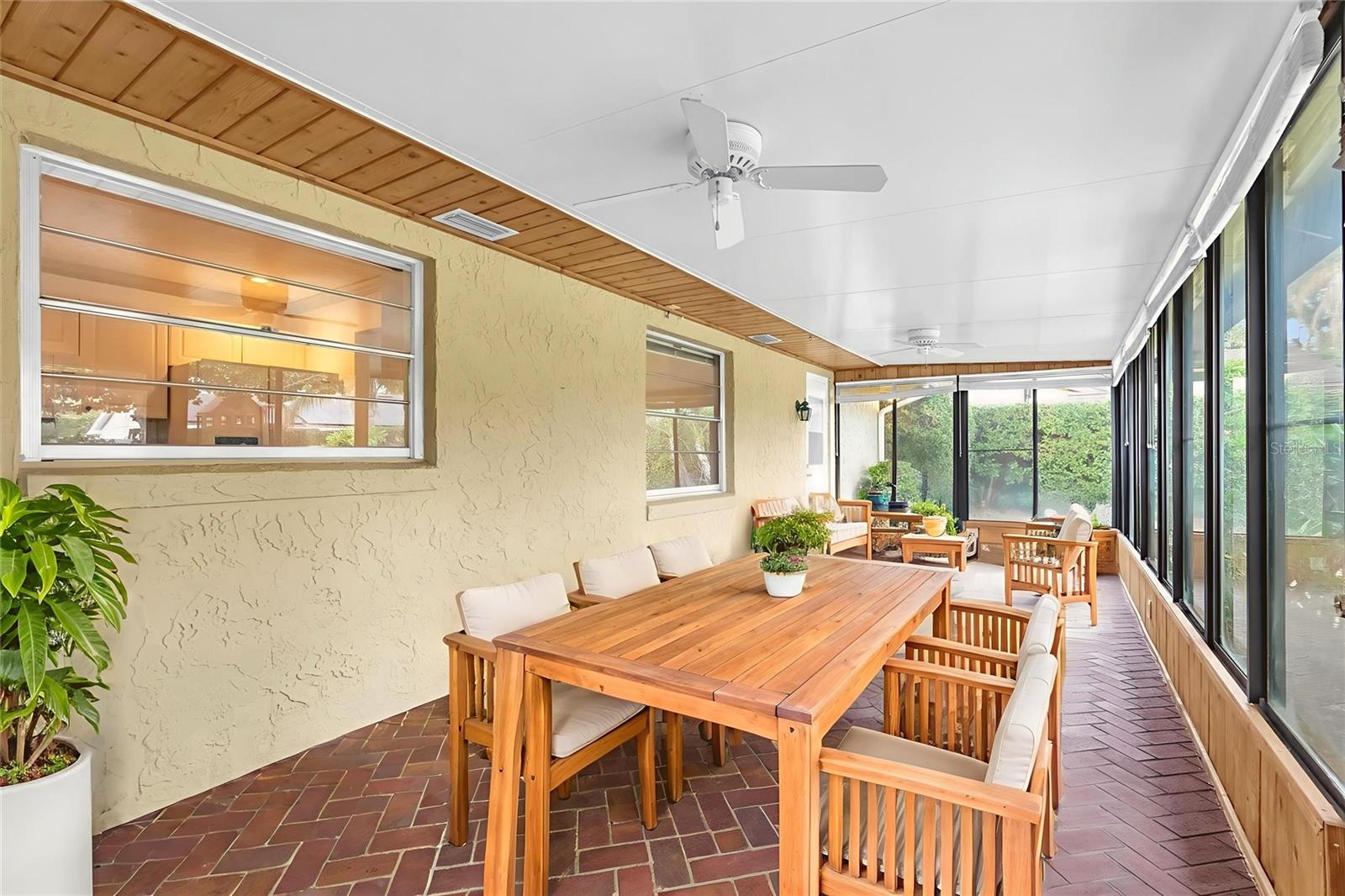 Image 17 of 24 For 6419 Hidden Dale Avenue