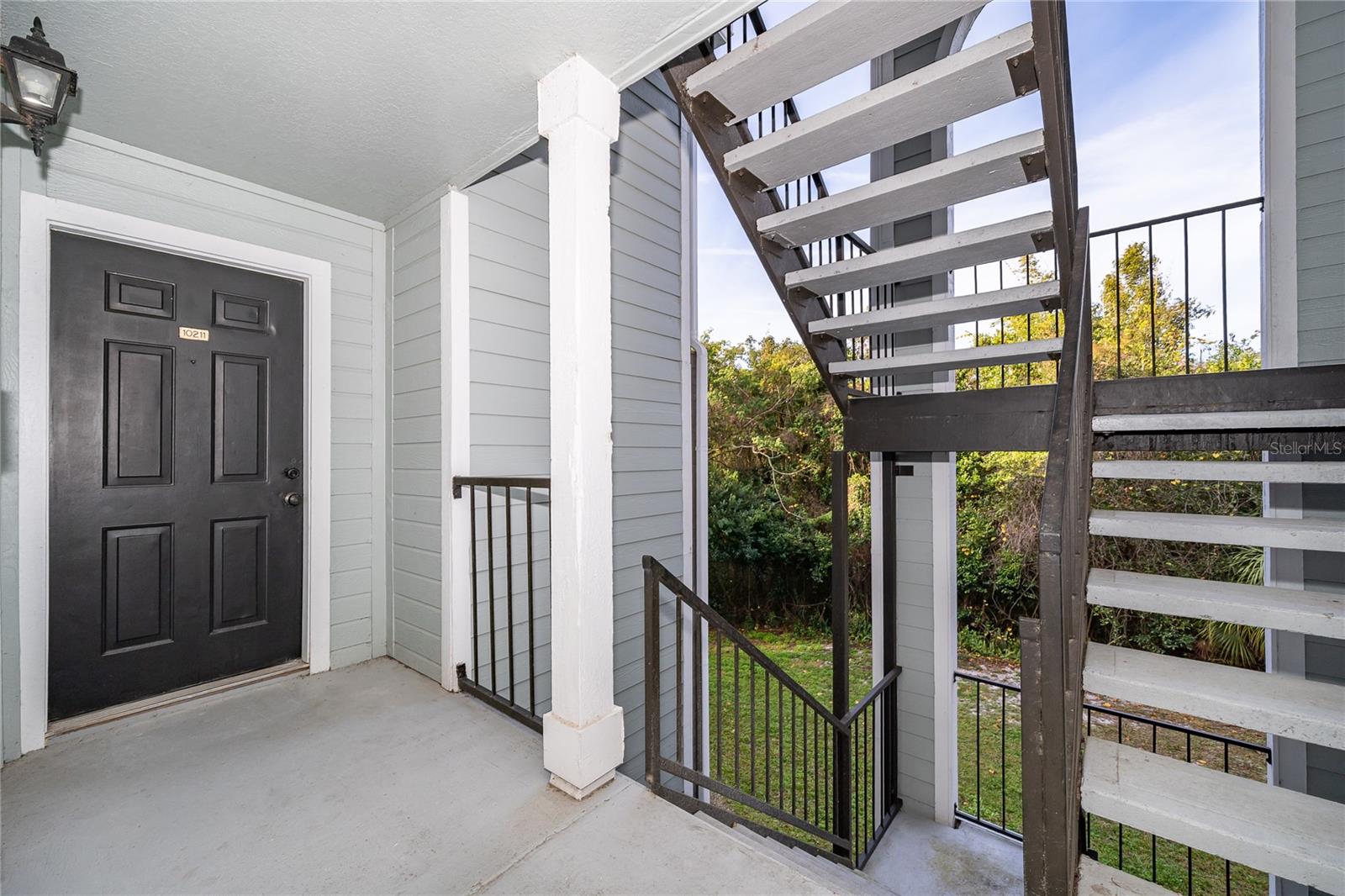 Image 2 of 33 For 2550 Alafaya Trail 10211