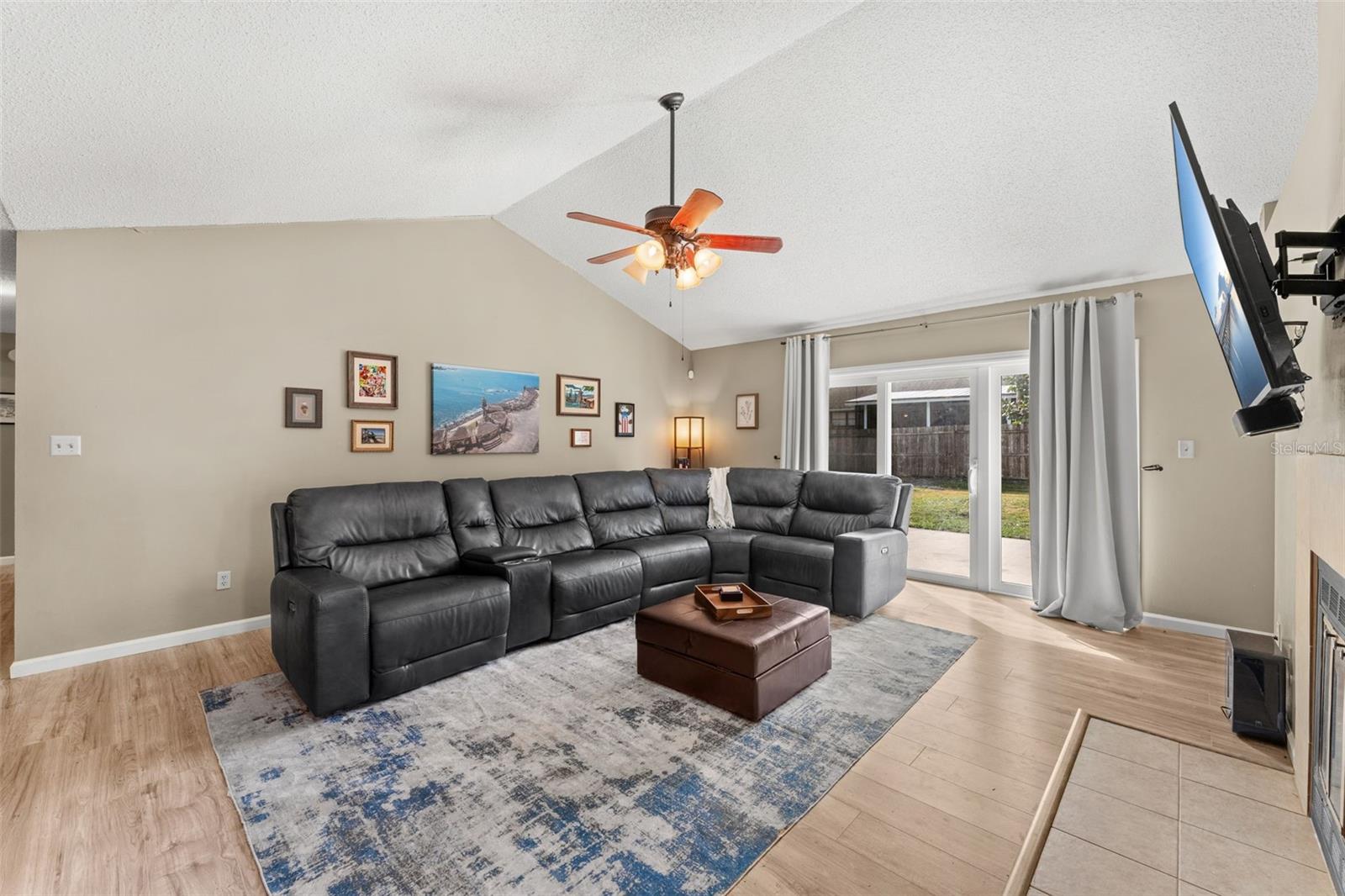 Image 8 of 33 For 1026 Weaver Drive