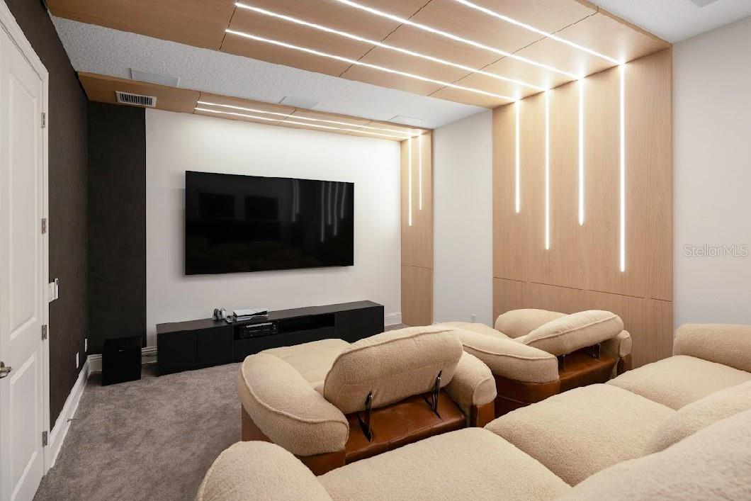 Image 4 of 73 For 15926 Pendio Drive