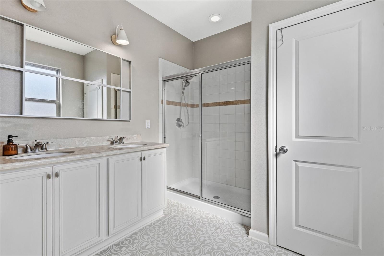 Image 25 of 42 For 453 Tuscany Chase Drive