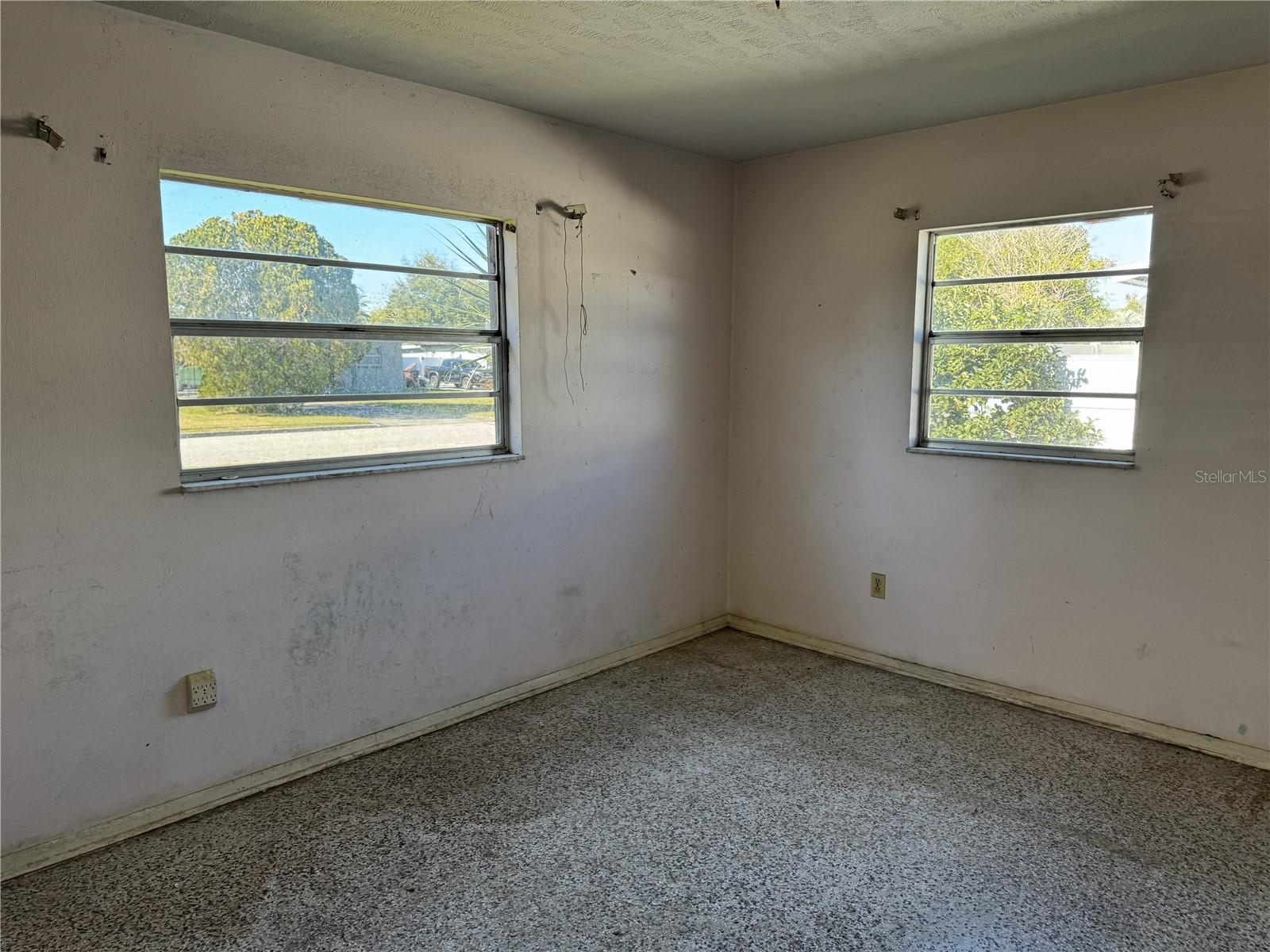 Image 12 of 32 For 1457 Montego Lane