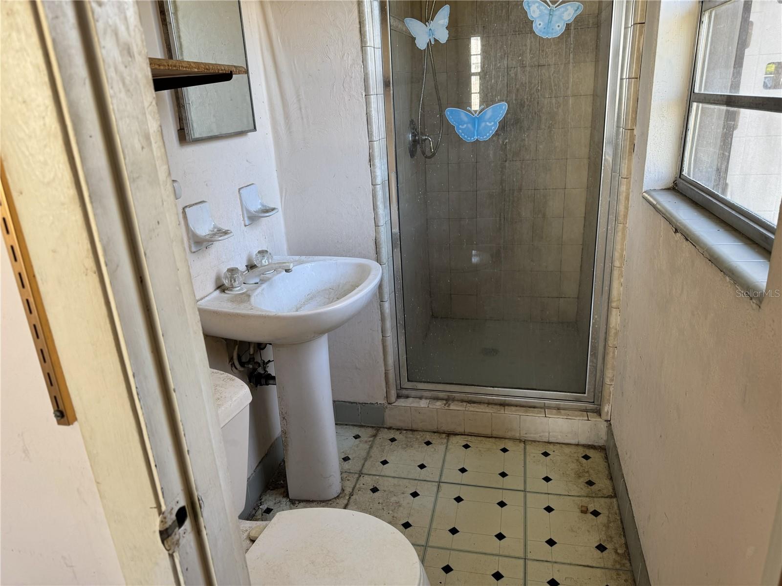 Image 13 of 32 For 1457 Montego Lane