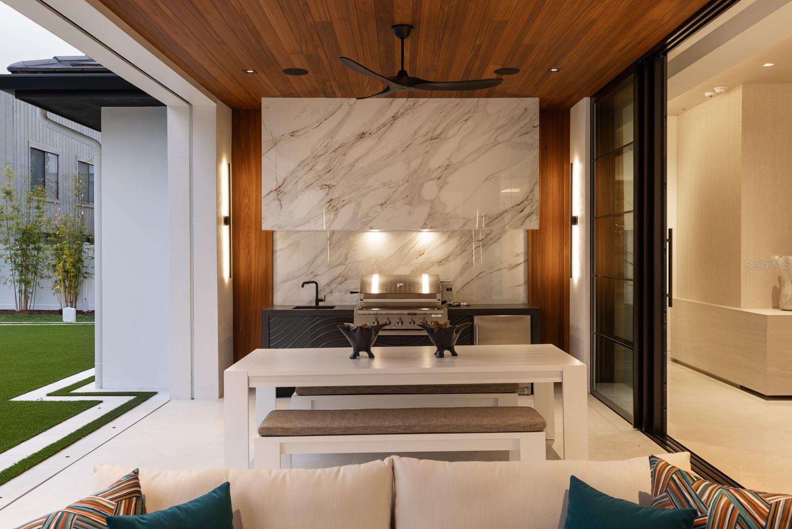 Image 20 of 52 For 1221 Richmond Road