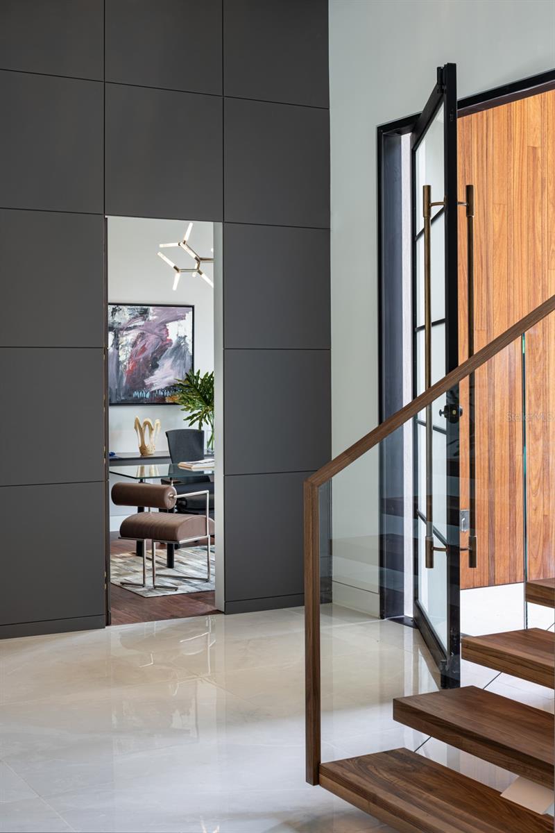 Image 24 of 52 For 1221 Richmond Road