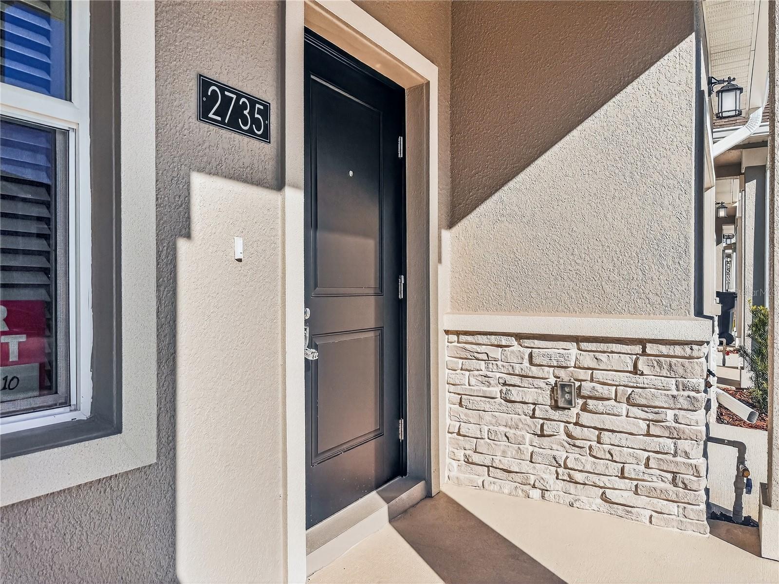 Image 3 of 33 For 2735 Skyline Loop