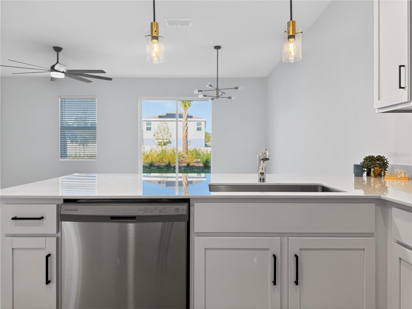 Image 8 of 33 For 2735 Skyline Loop