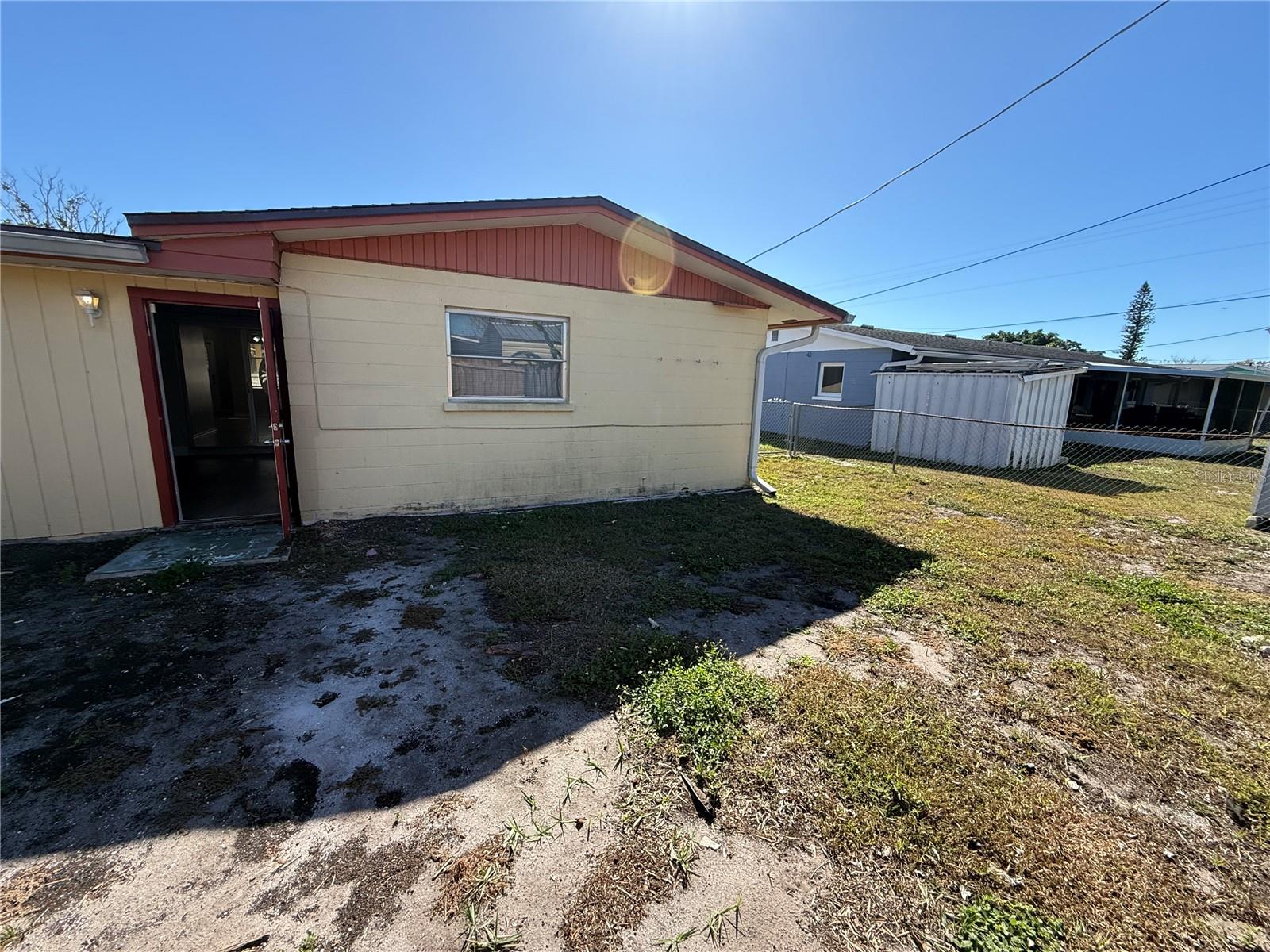 Image 20 of 23 For 3218 Oxford Drive W