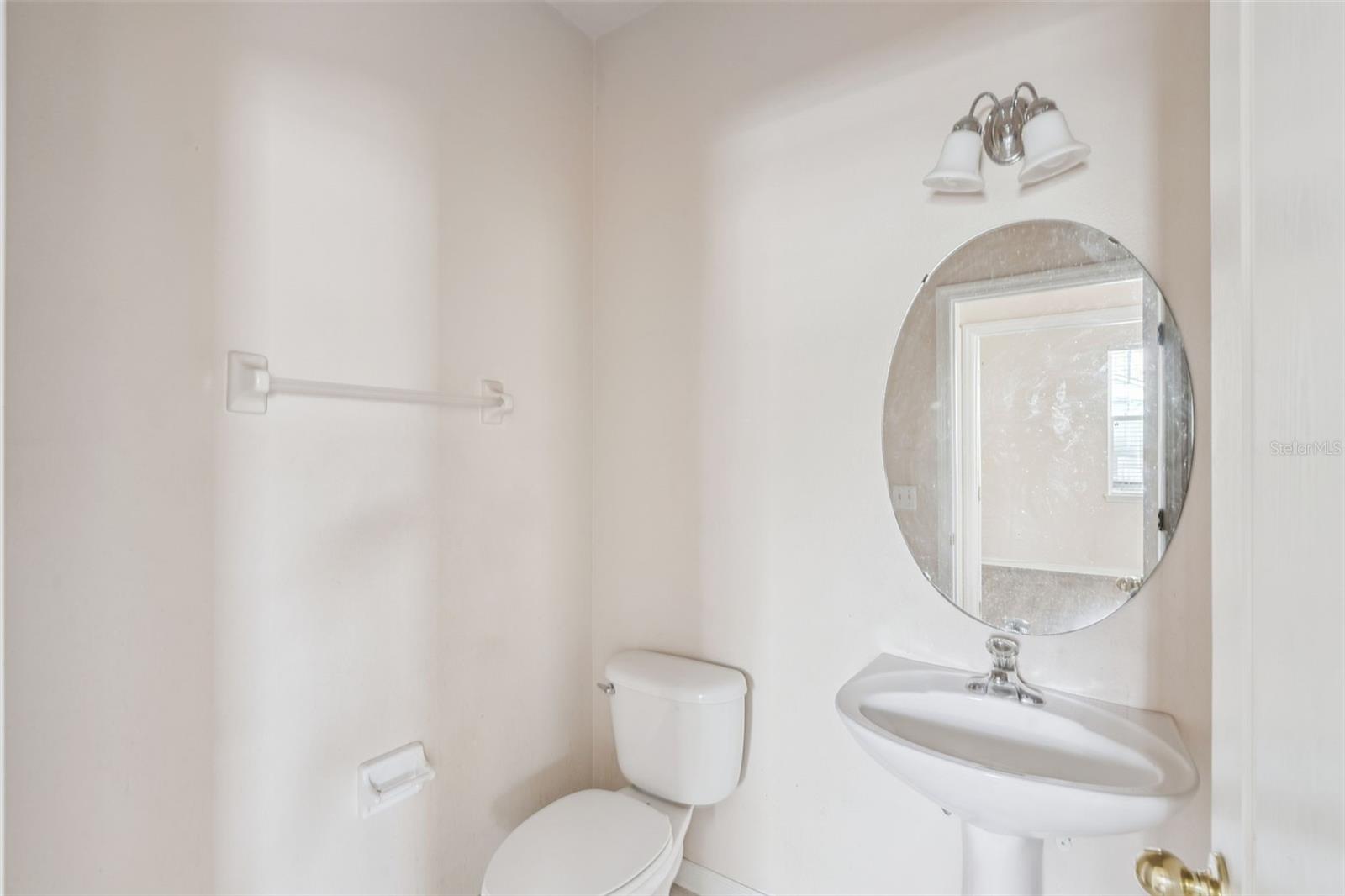 Image 14 of 25 For 1755 Royal Ridge Drive