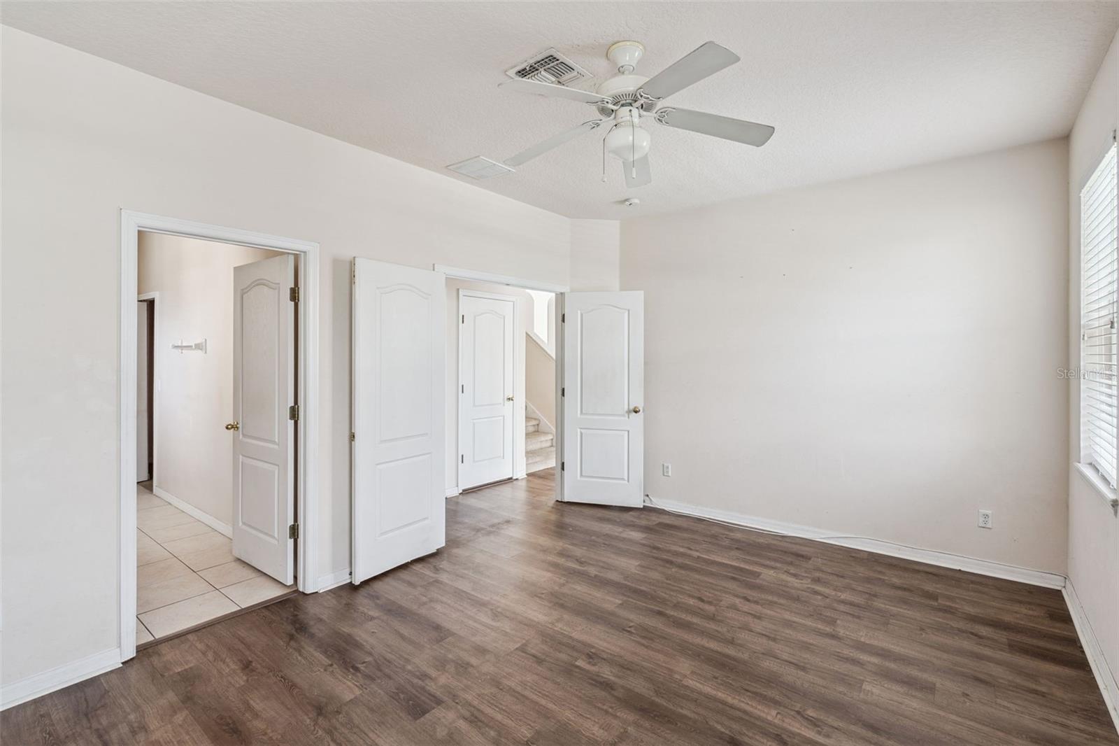 Image 7 of 25 For 1755 Royal Ridge Drive